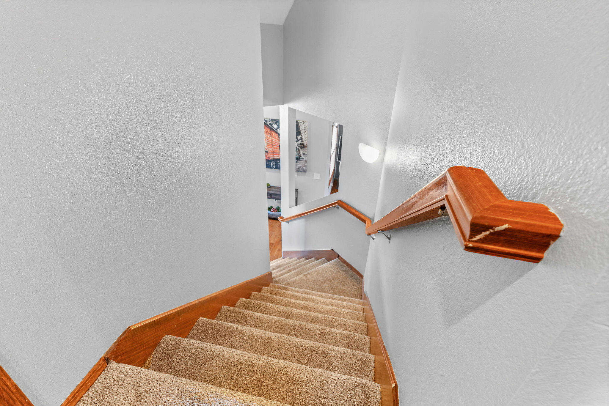 5548 South Pinehurst Avenue Property Photo 25