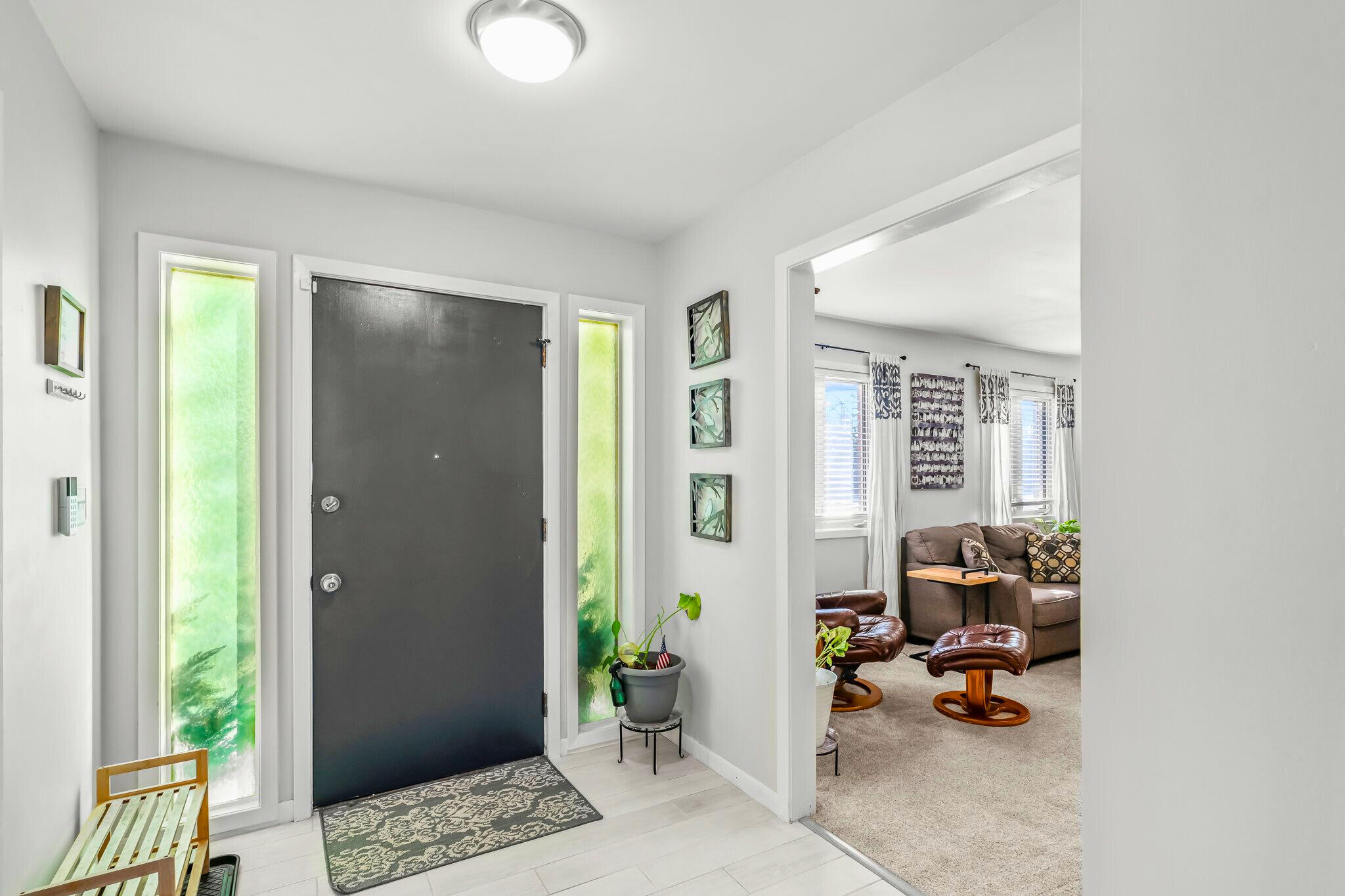 1841 East Vincent Street Property Photo 8