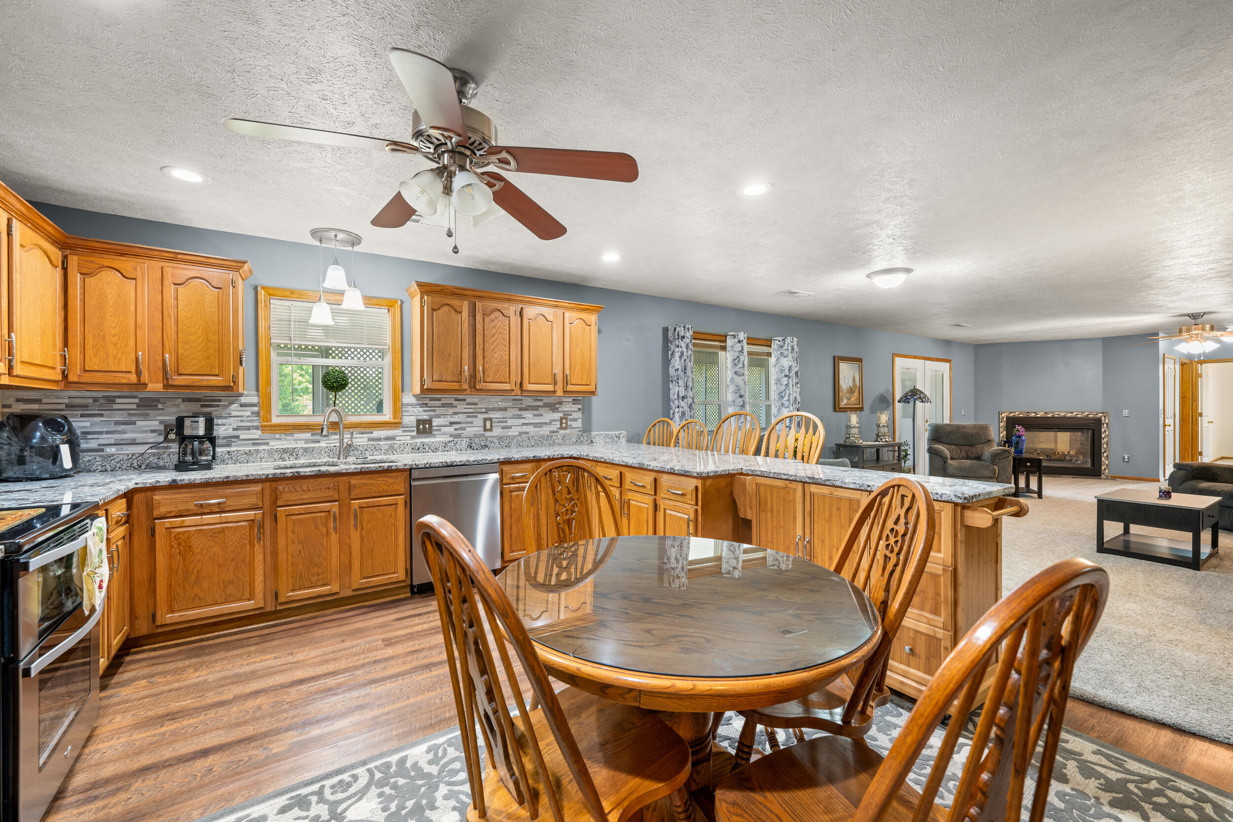 24612 Maple Street Property Photo 15