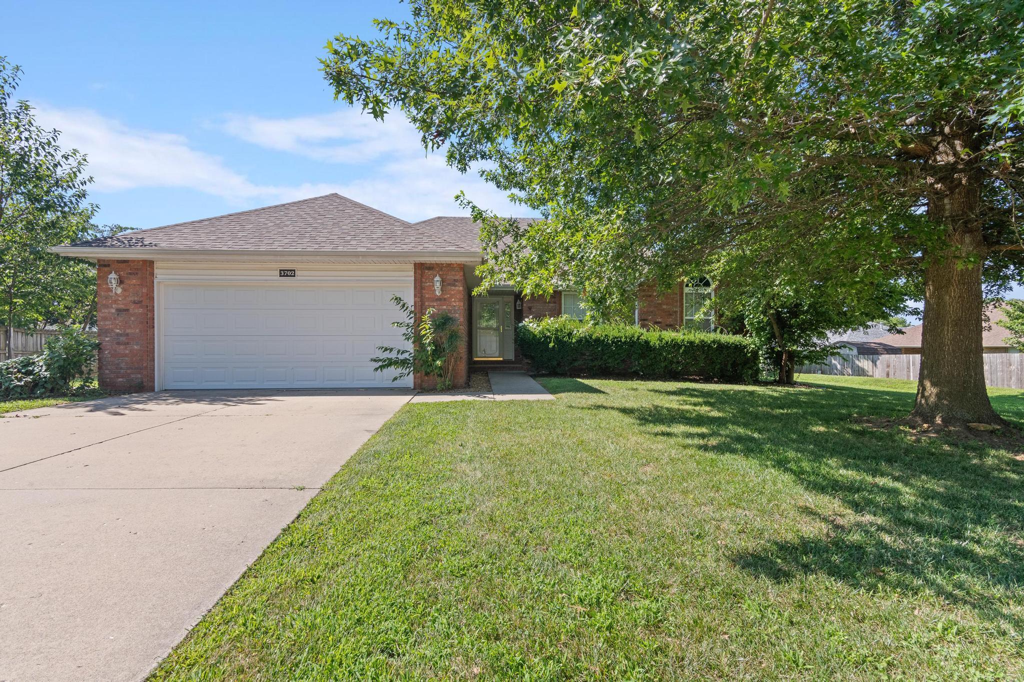3702 West Riverside Street Property Photo 1