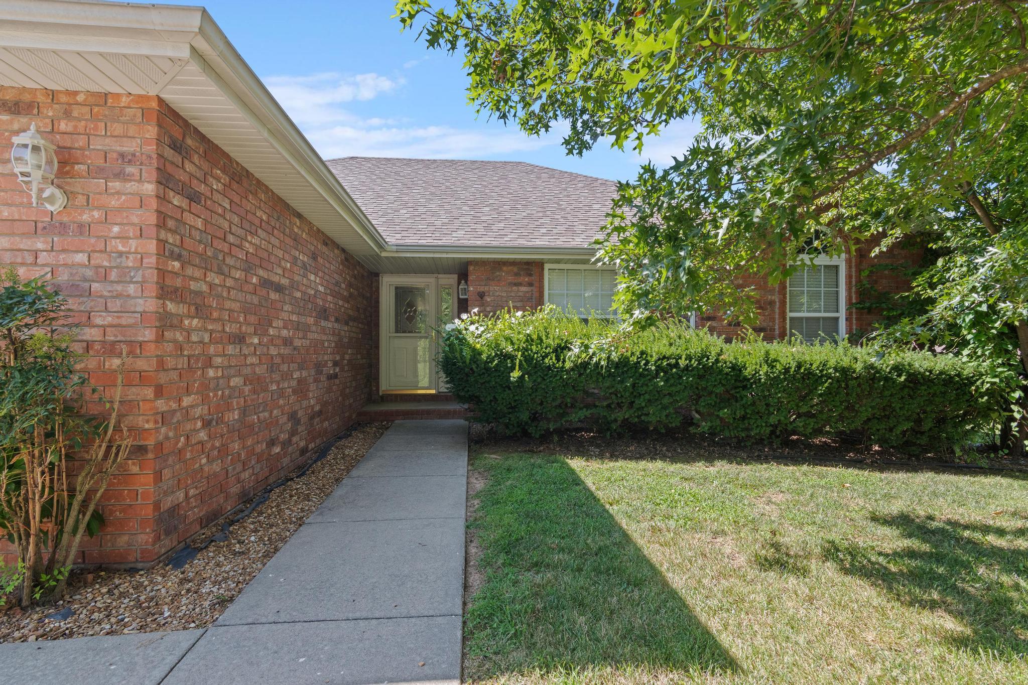 3702 West Riverside Street Property Photo 4