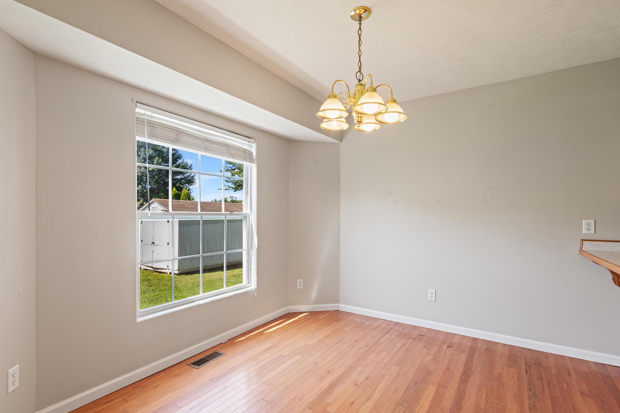 3702 West Riverside Street Property Photo 14