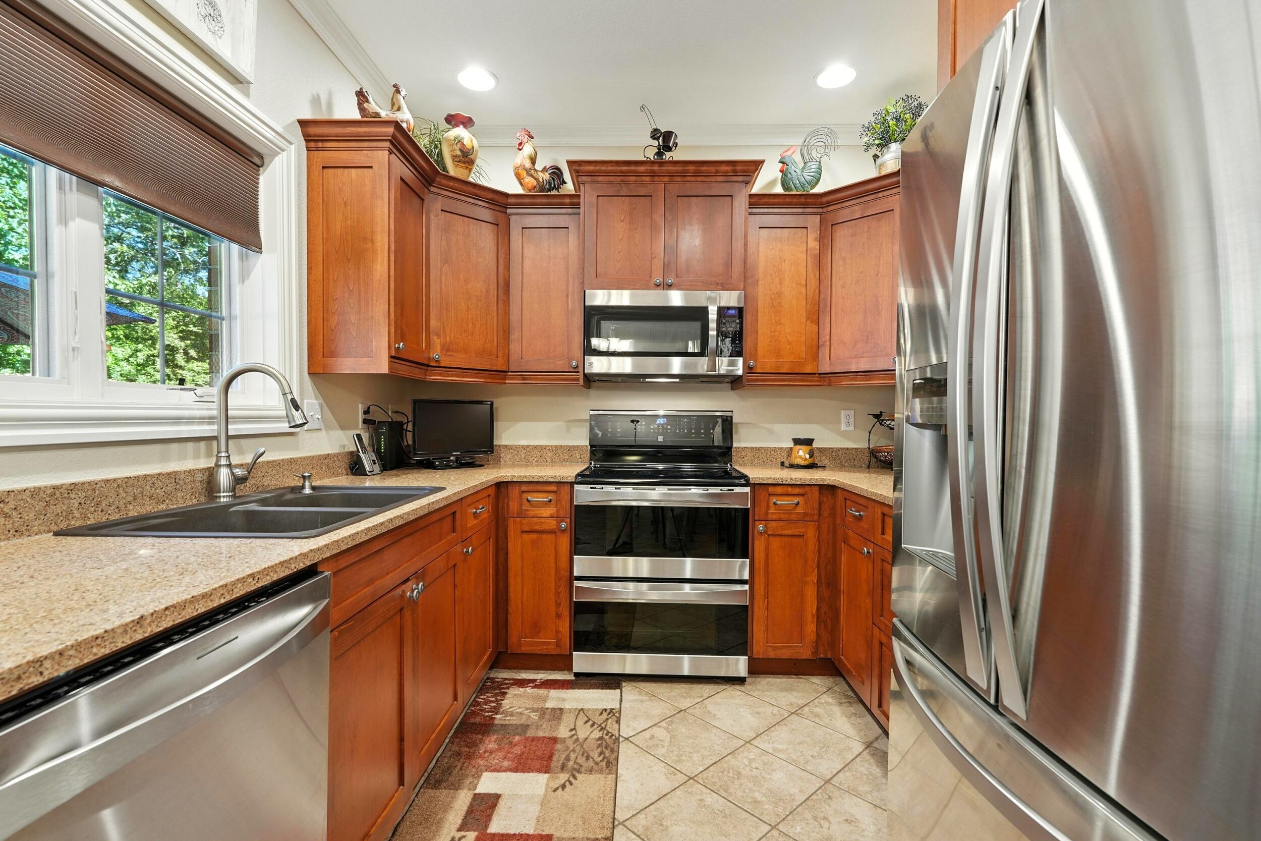 133 Stillwood Drive Property Photo 12