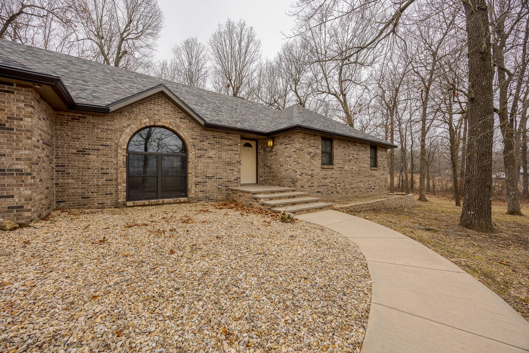 17664 West County Line Road Property Photo 6
