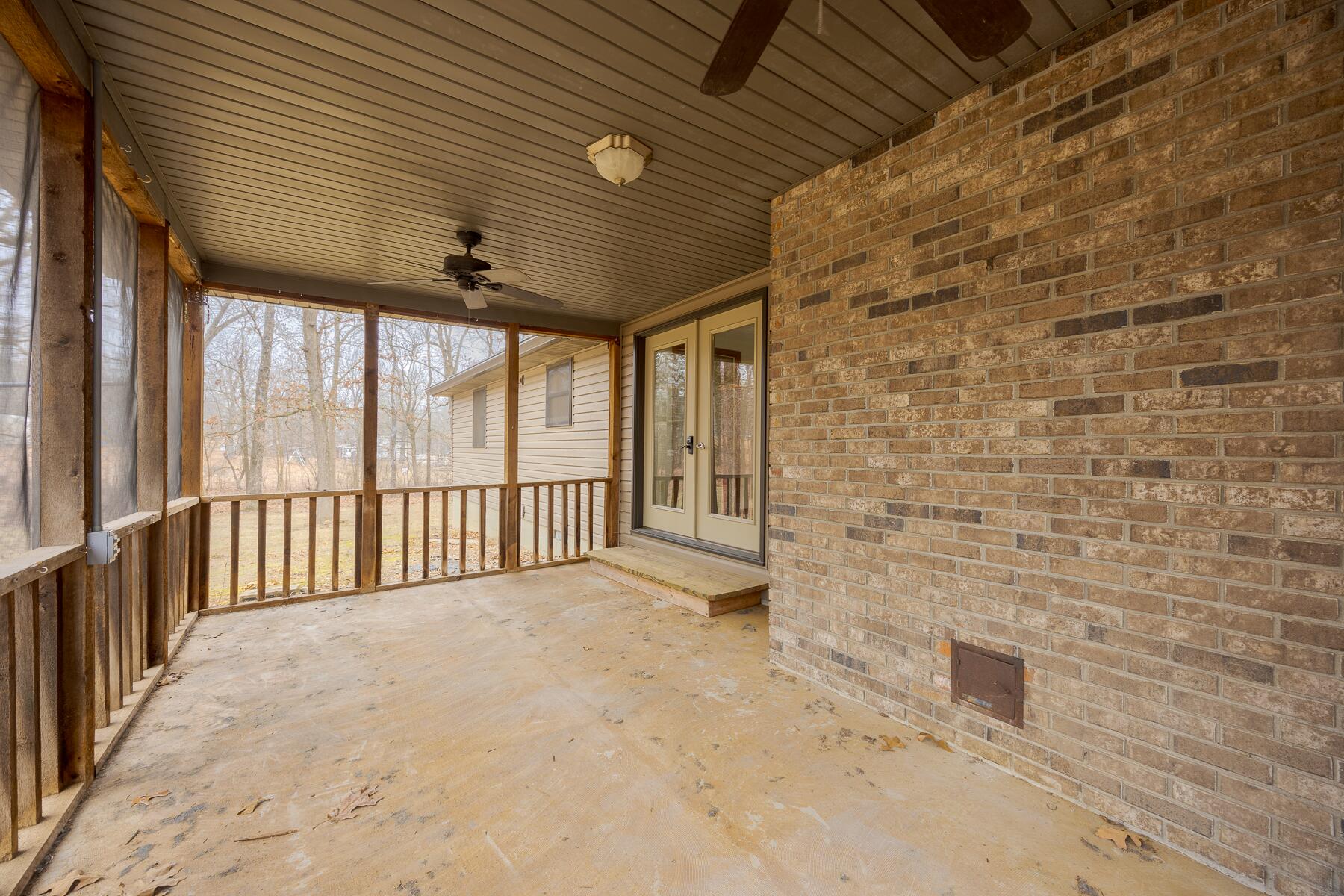 17664 West County Line Road Property Photo 9