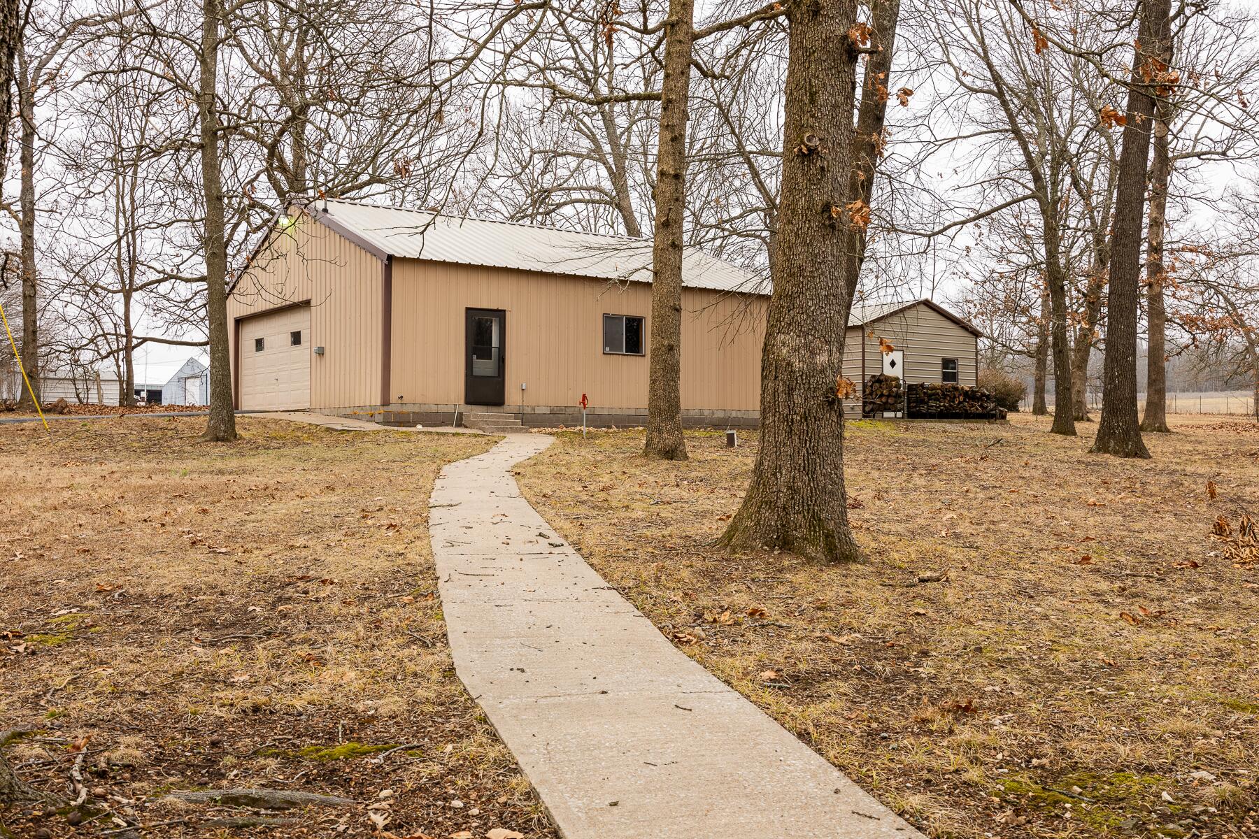 17664 West County Line Road Property Photo 10
