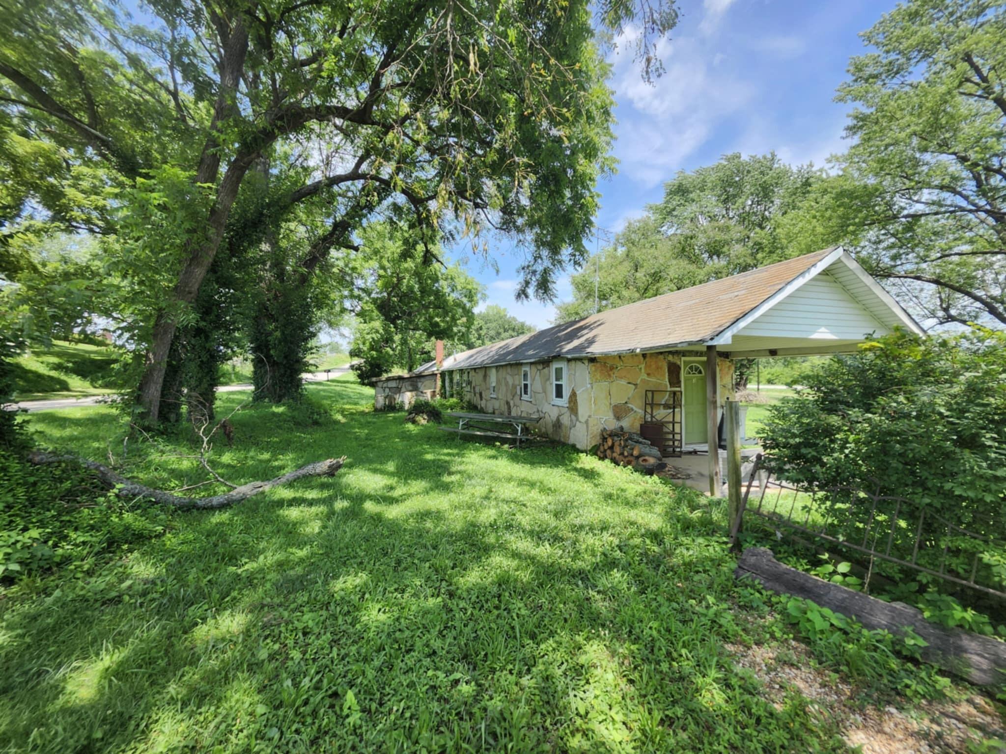 1303 Highway 63 Property Photo 2