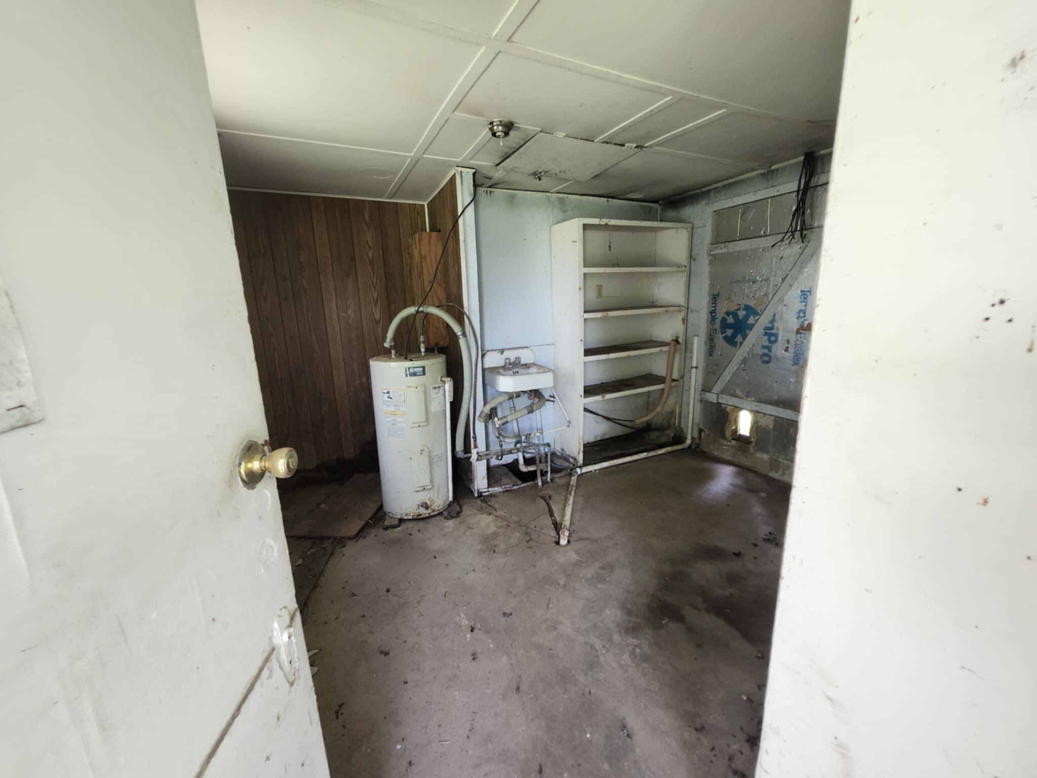 1303 Highway 63 Property Photo 7