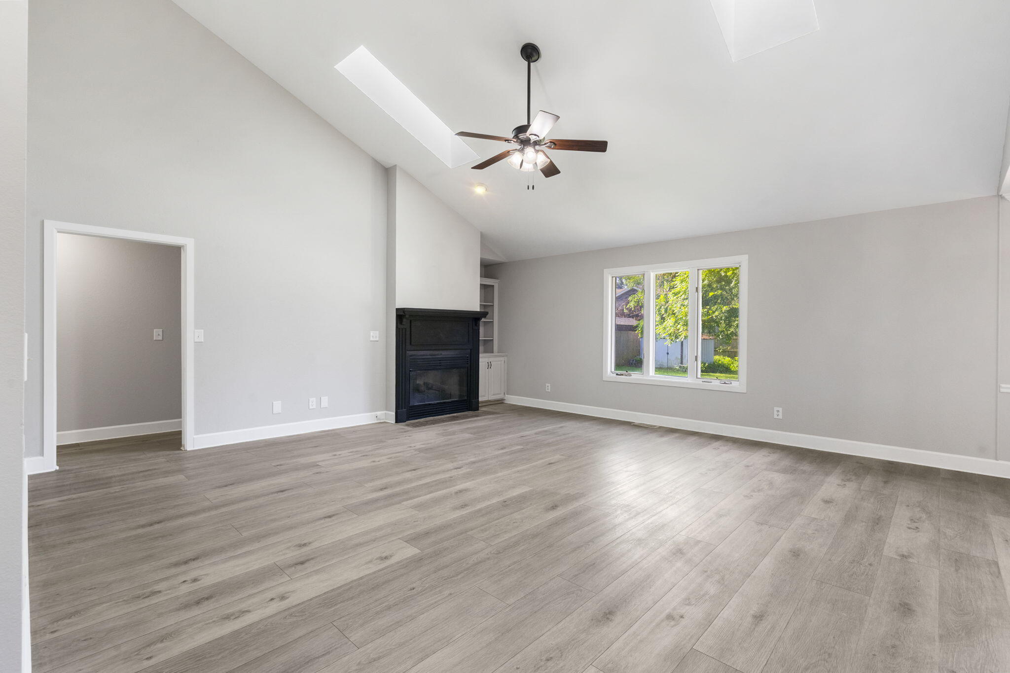 2460 West Allen Drive Property Photo 4
