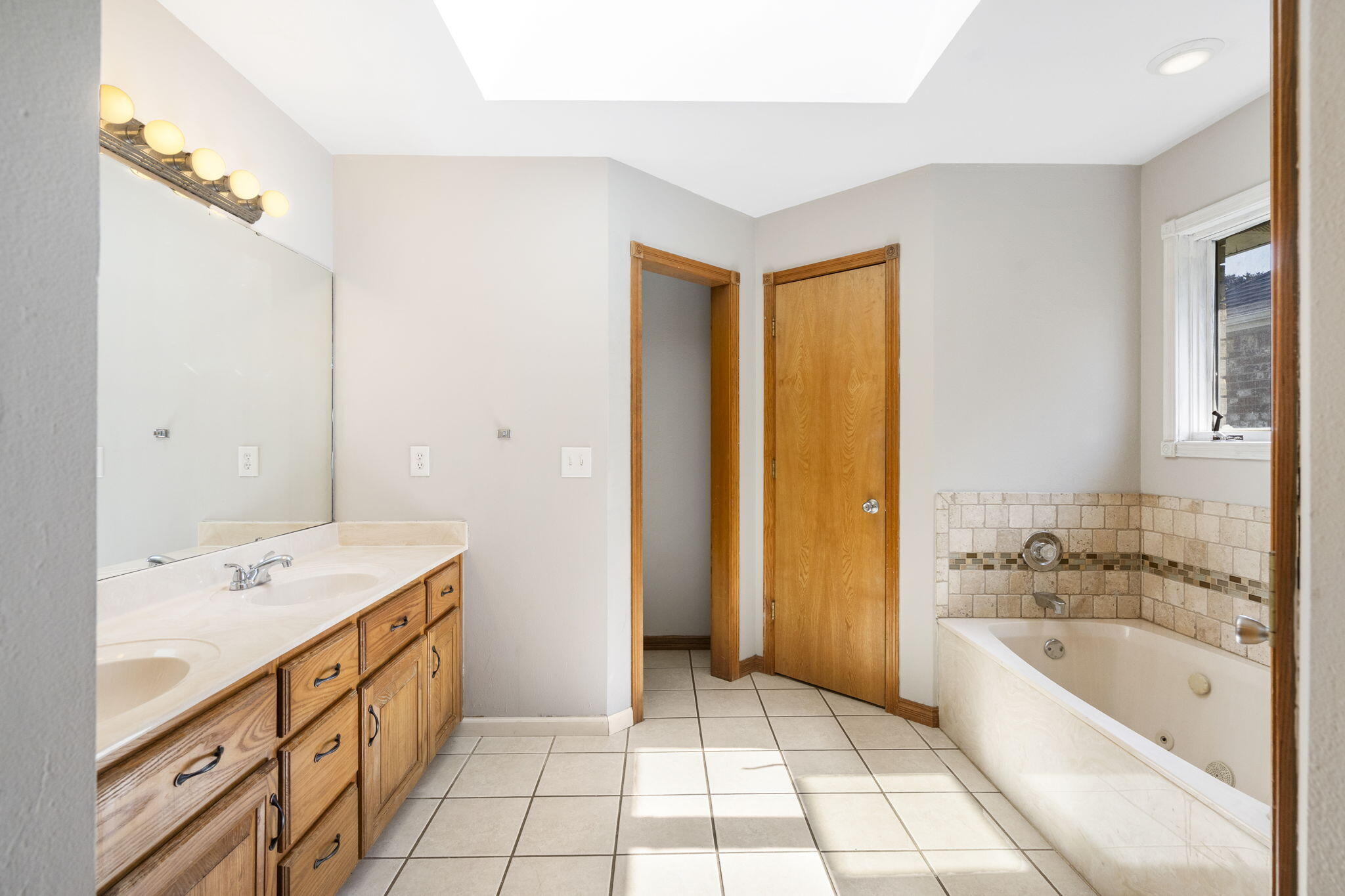 2460 West Allen Drive Property Photo 21