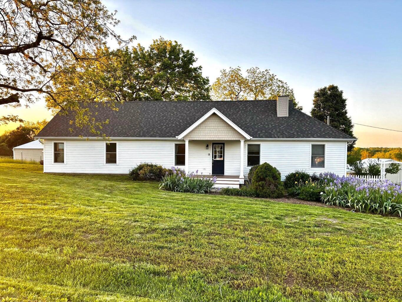 443 Sparkle Brook Road Property Photo 2