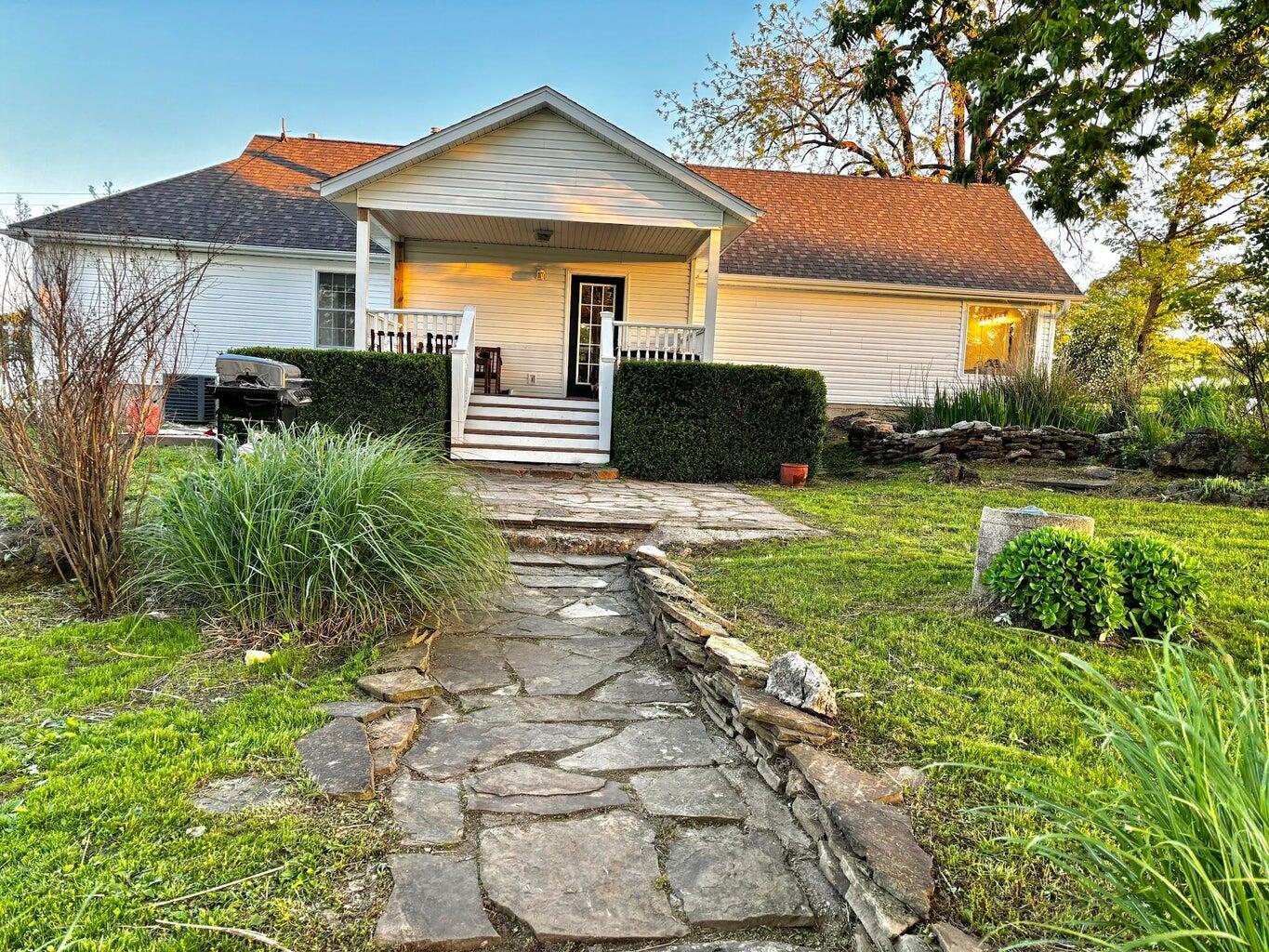 443 Sparkle Brook Road Property Photo 5