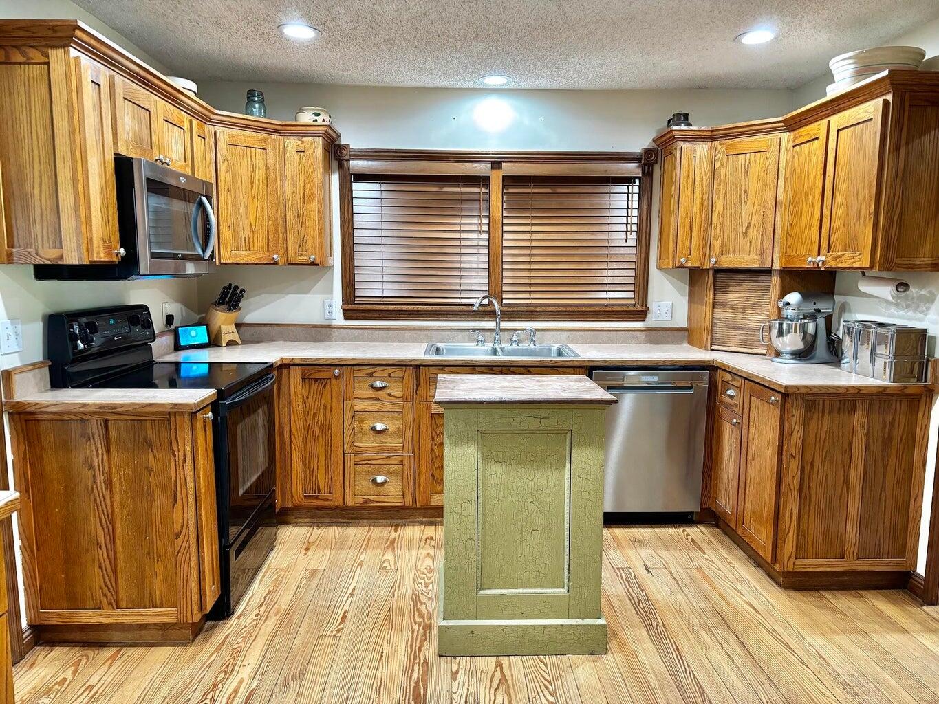443 Sparkle Brook Road Property Photo 29