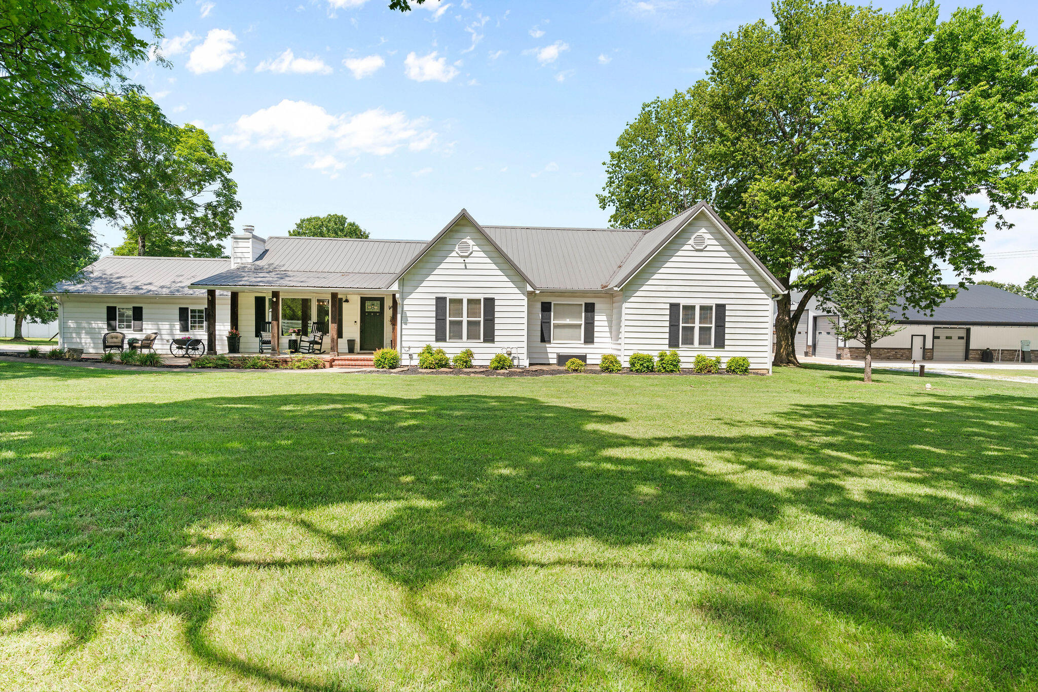 3295 South Farm Road 199 Property Photo 1