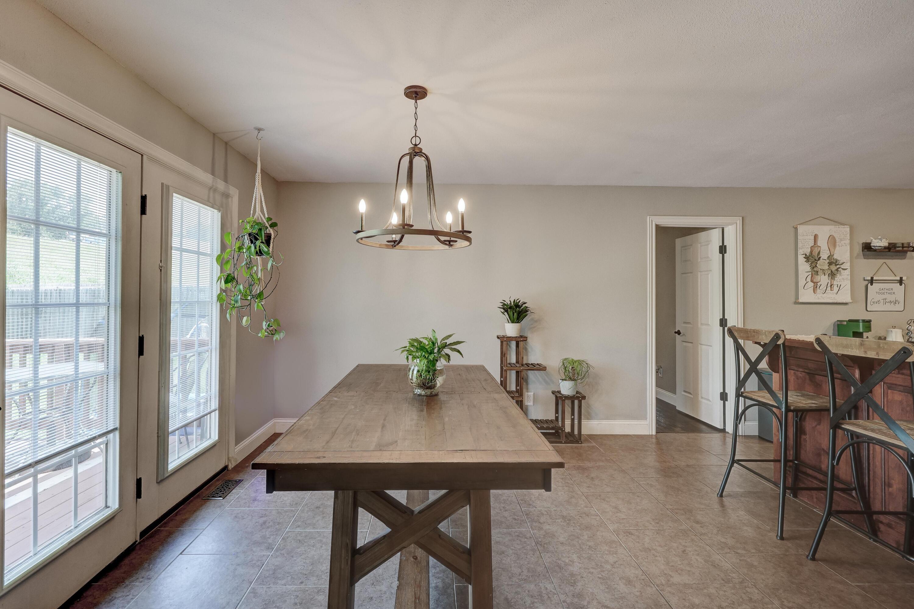 1201 East 42nd Street Property Photo 7
