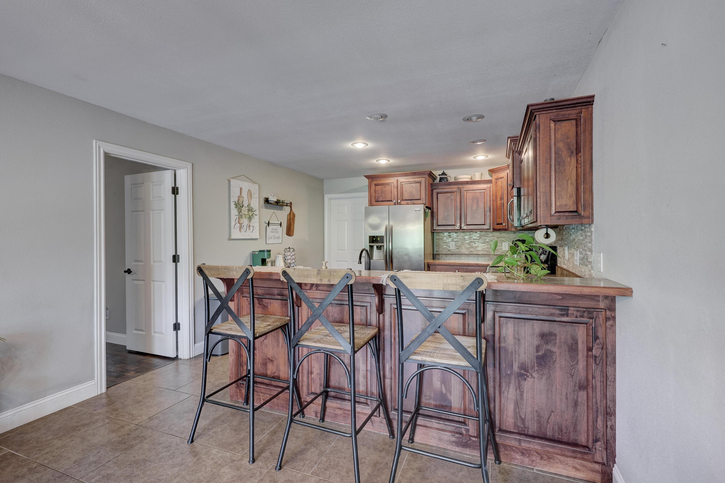 1201 East 42nd Street Property Photo 8