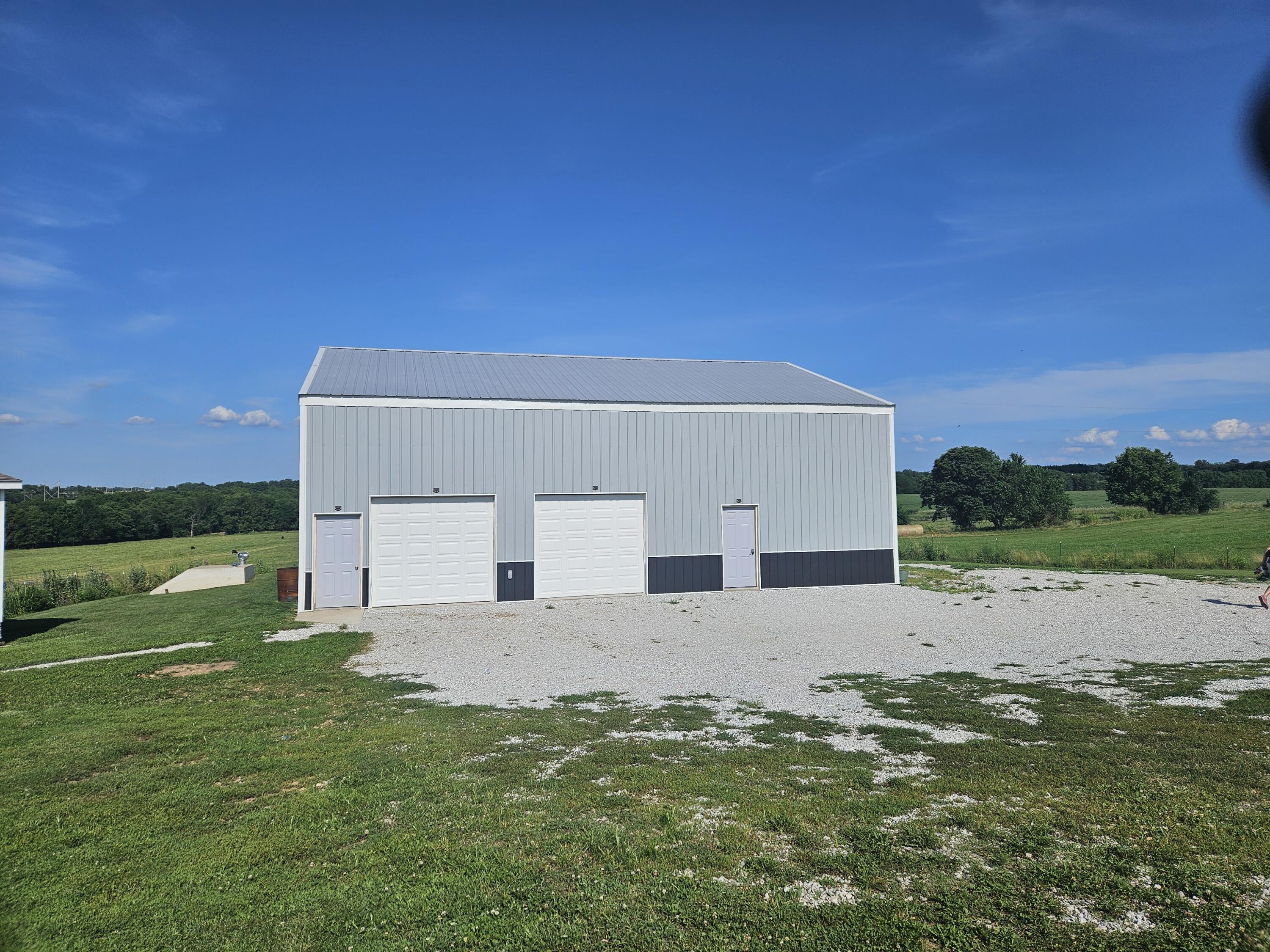 9985 West State Highway Tt Property Photo 3