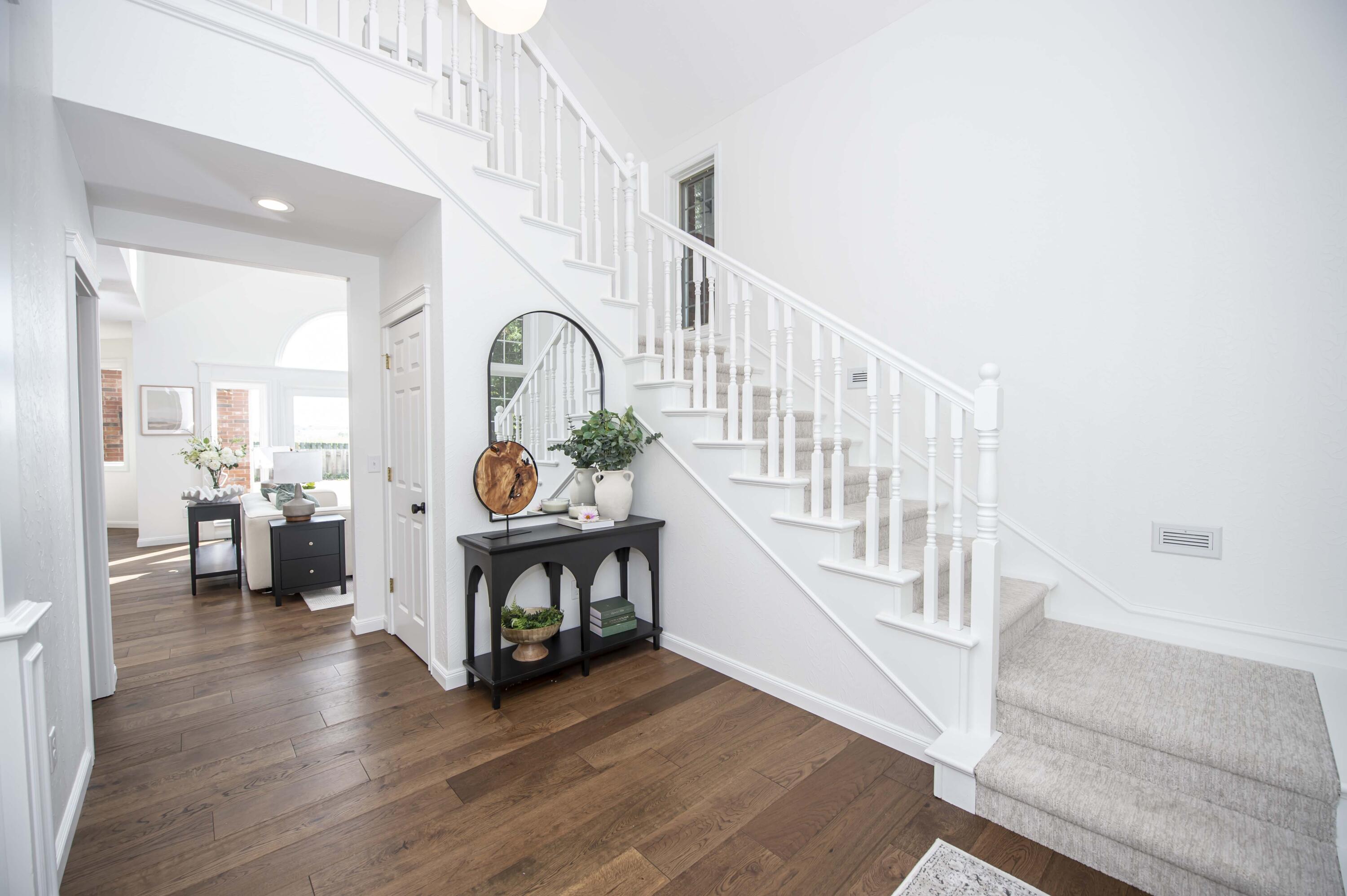 4782 South Turnberry Avenue Property Photo 3