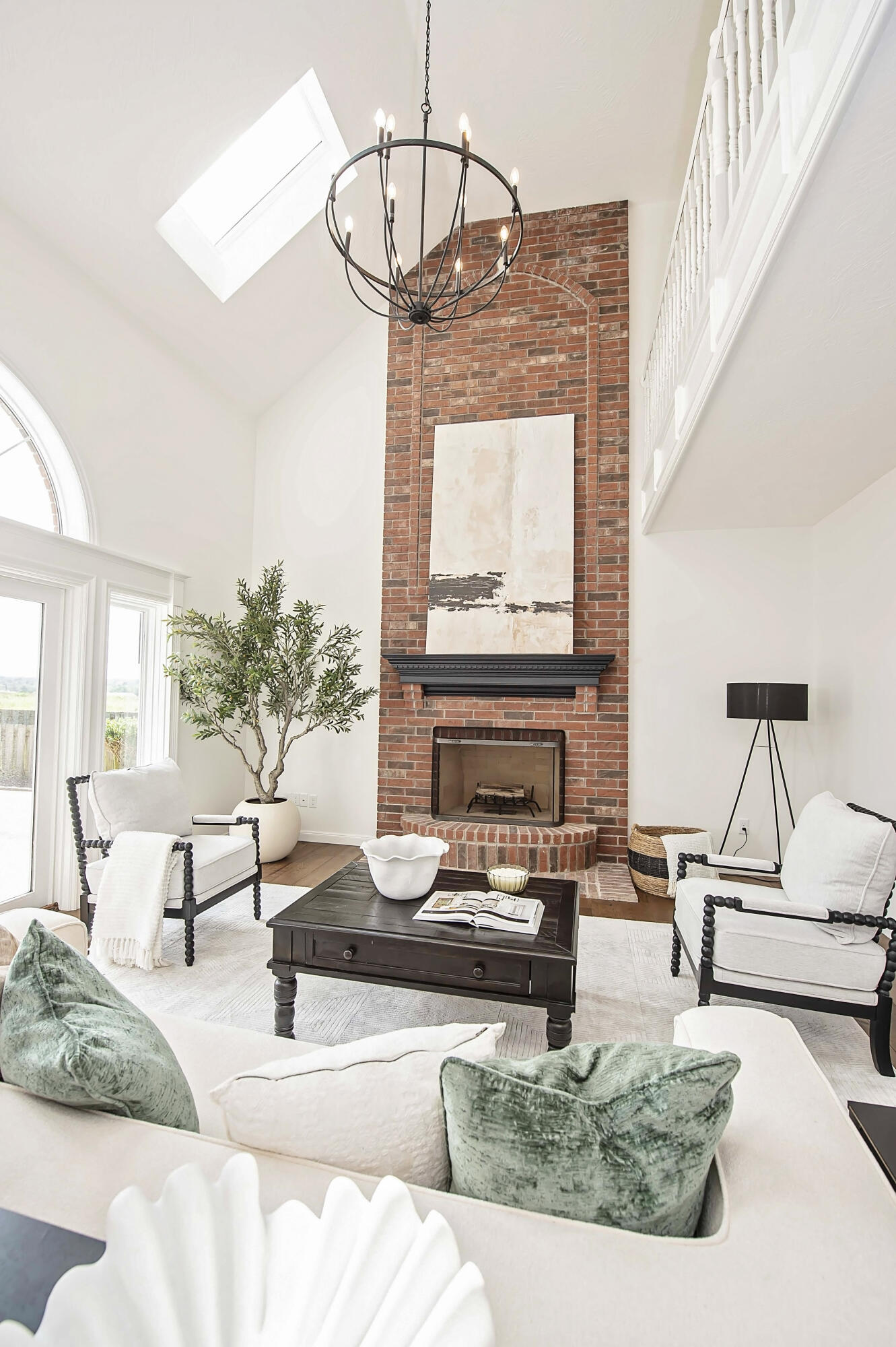 4782 South Turnberry Avenue Property Photo 5