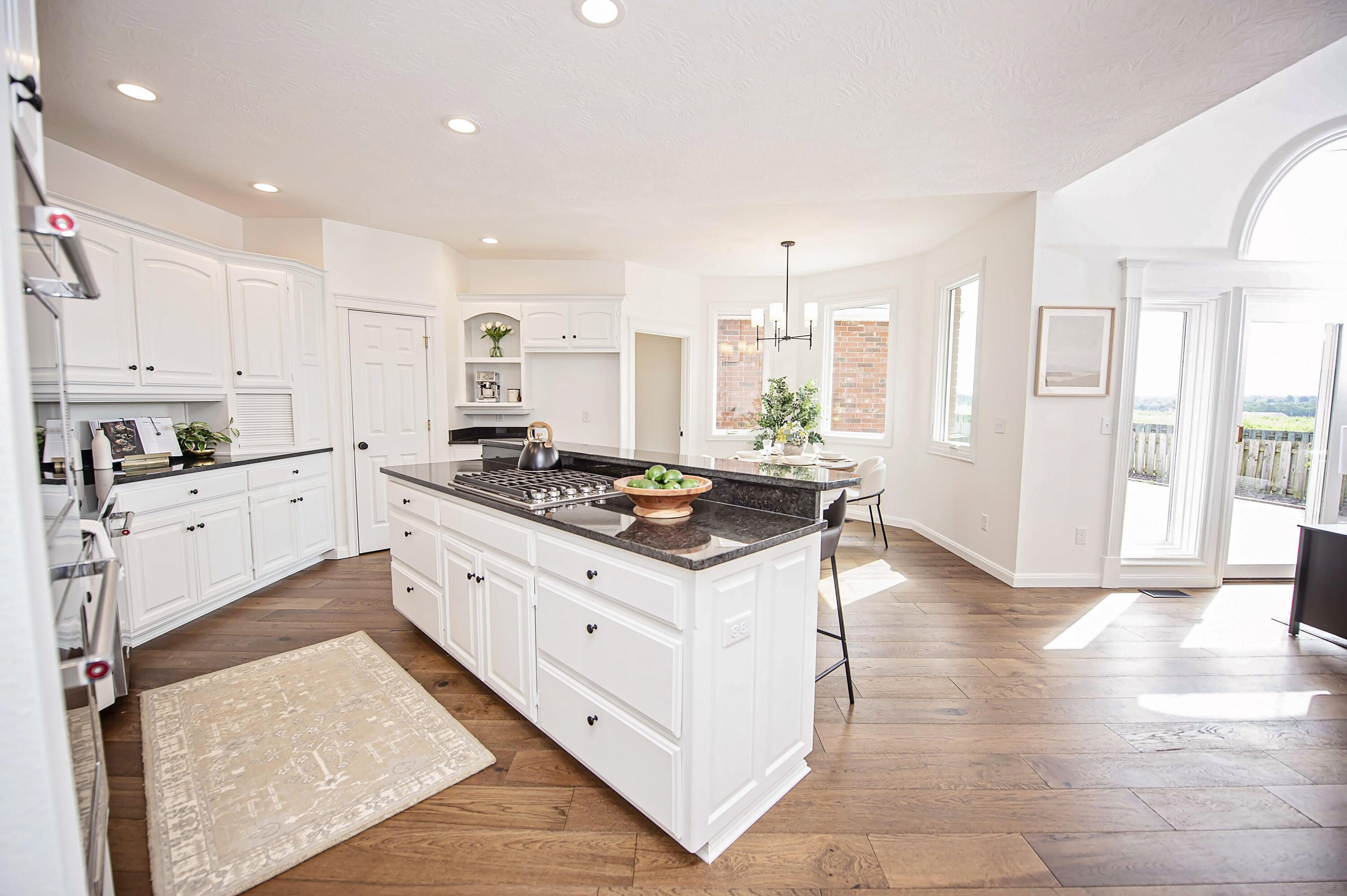 4782 South Turnberry Avenue Property Photo 9