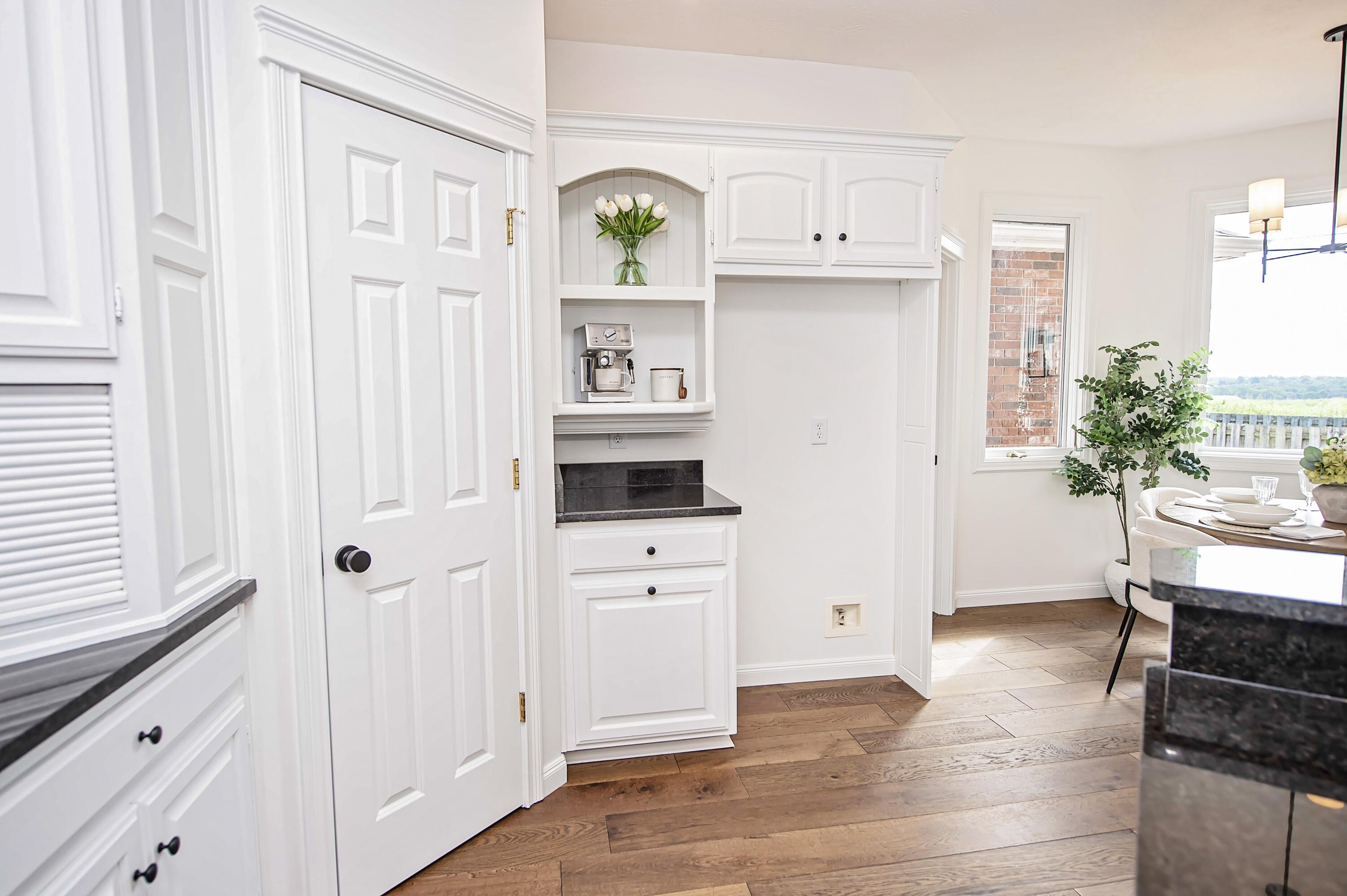 4782 South Turnberry Avenue Property Photo 13