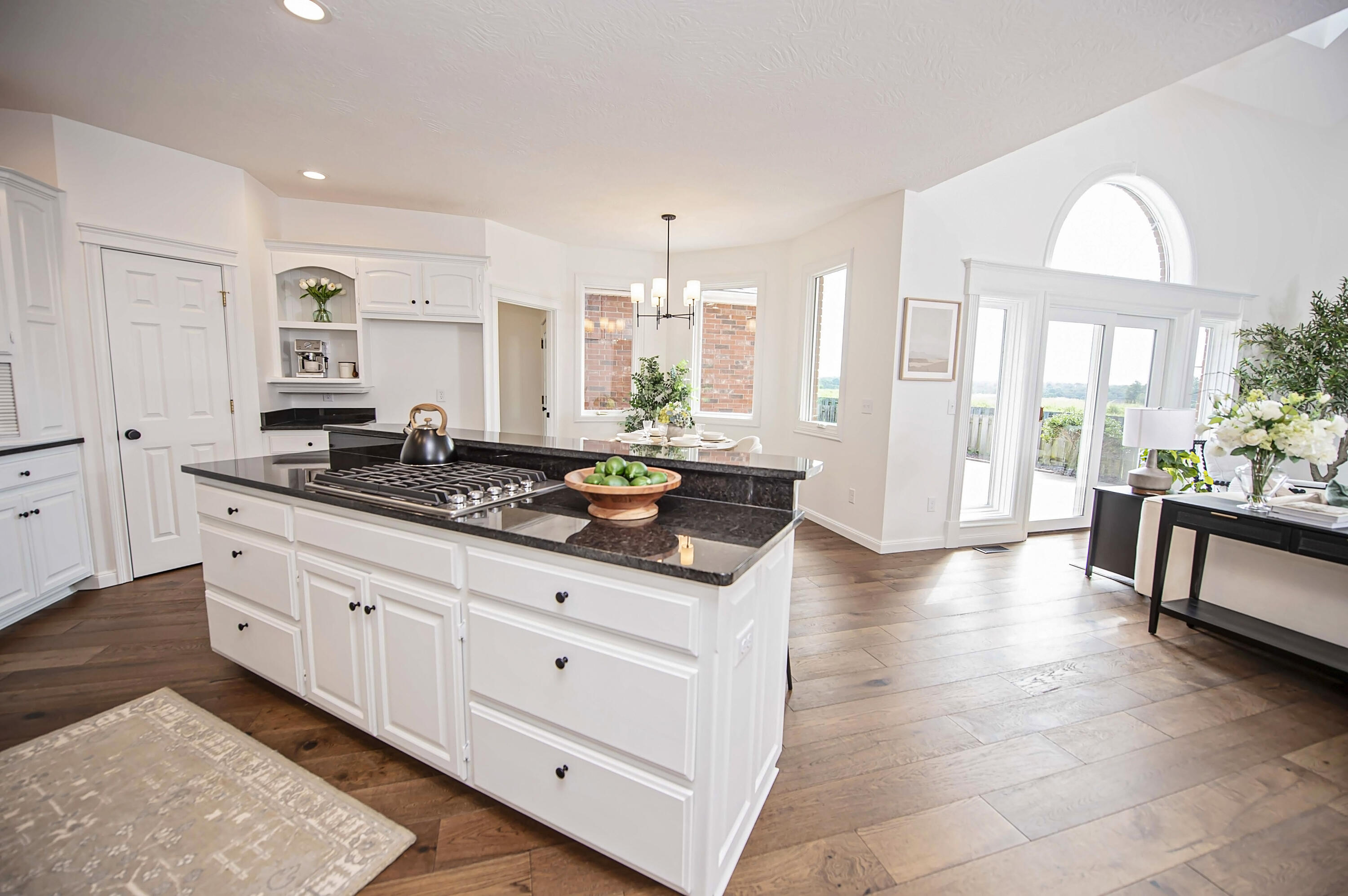 4782 South Turnberry Avenue Property Photo 14