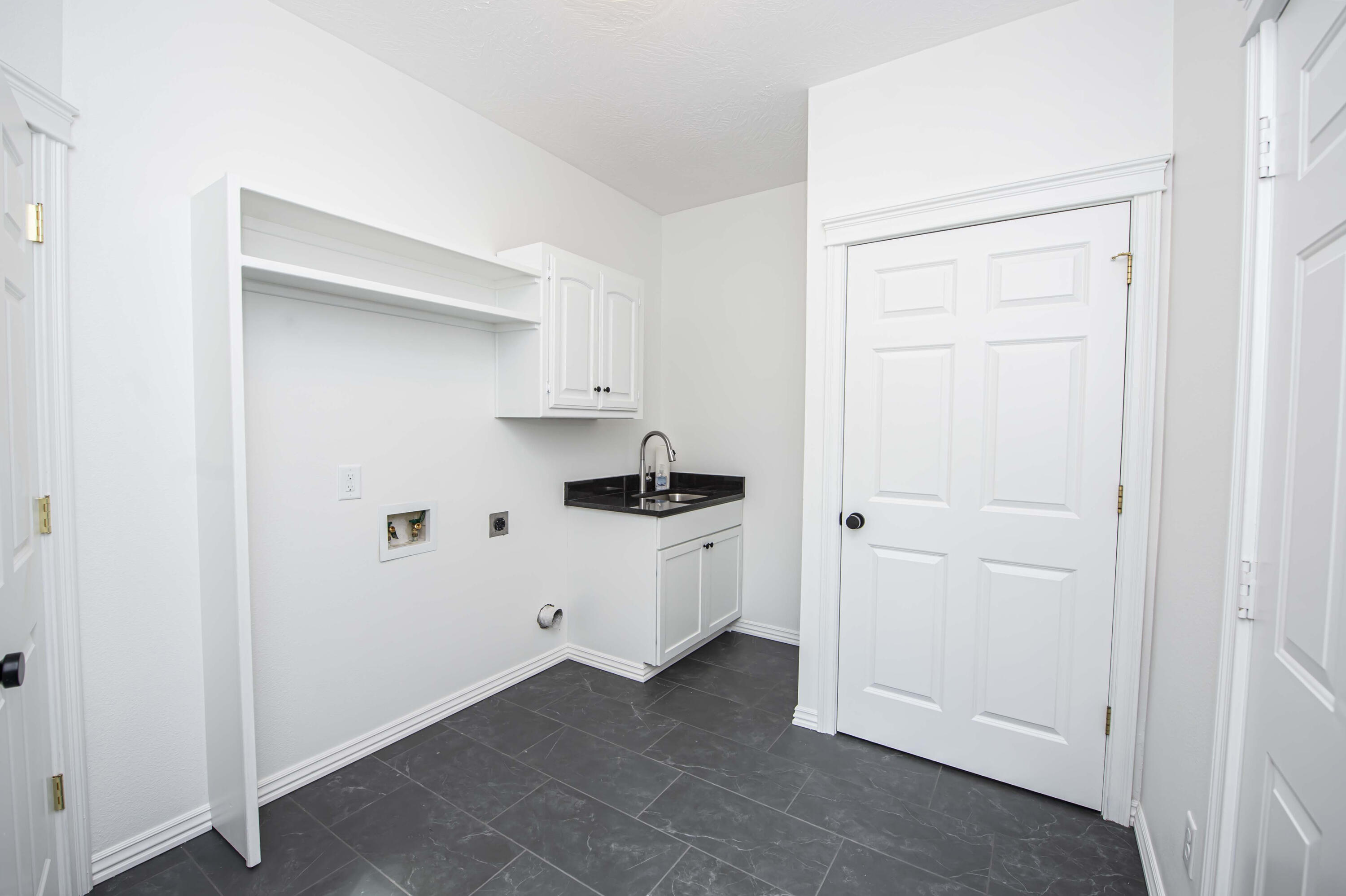 4782 South Turnberry Avenue Property Photo 19