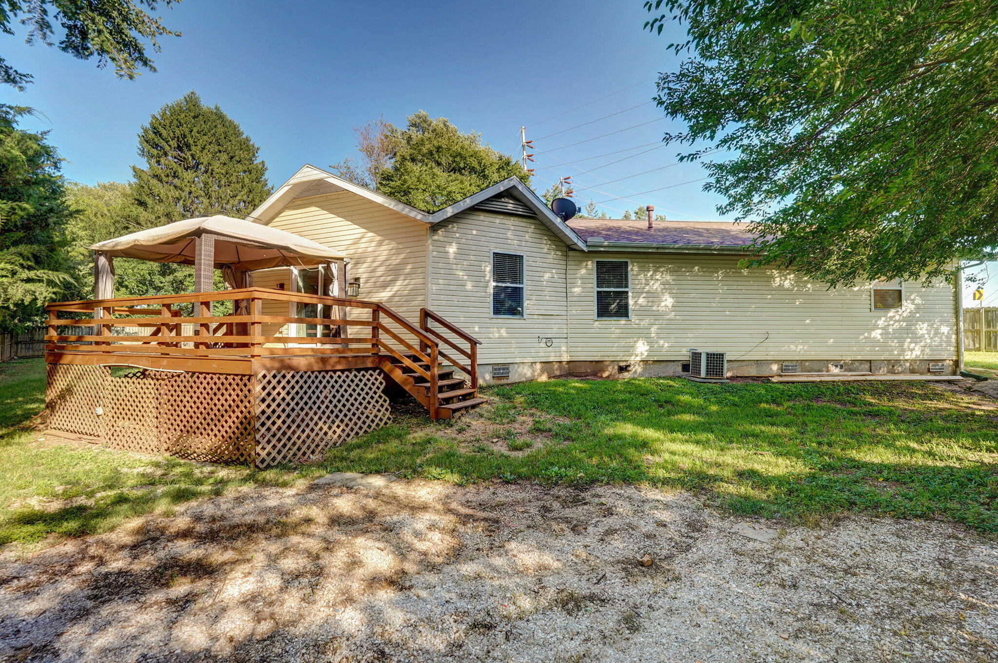 1565 East Briar Street Property Photo 31