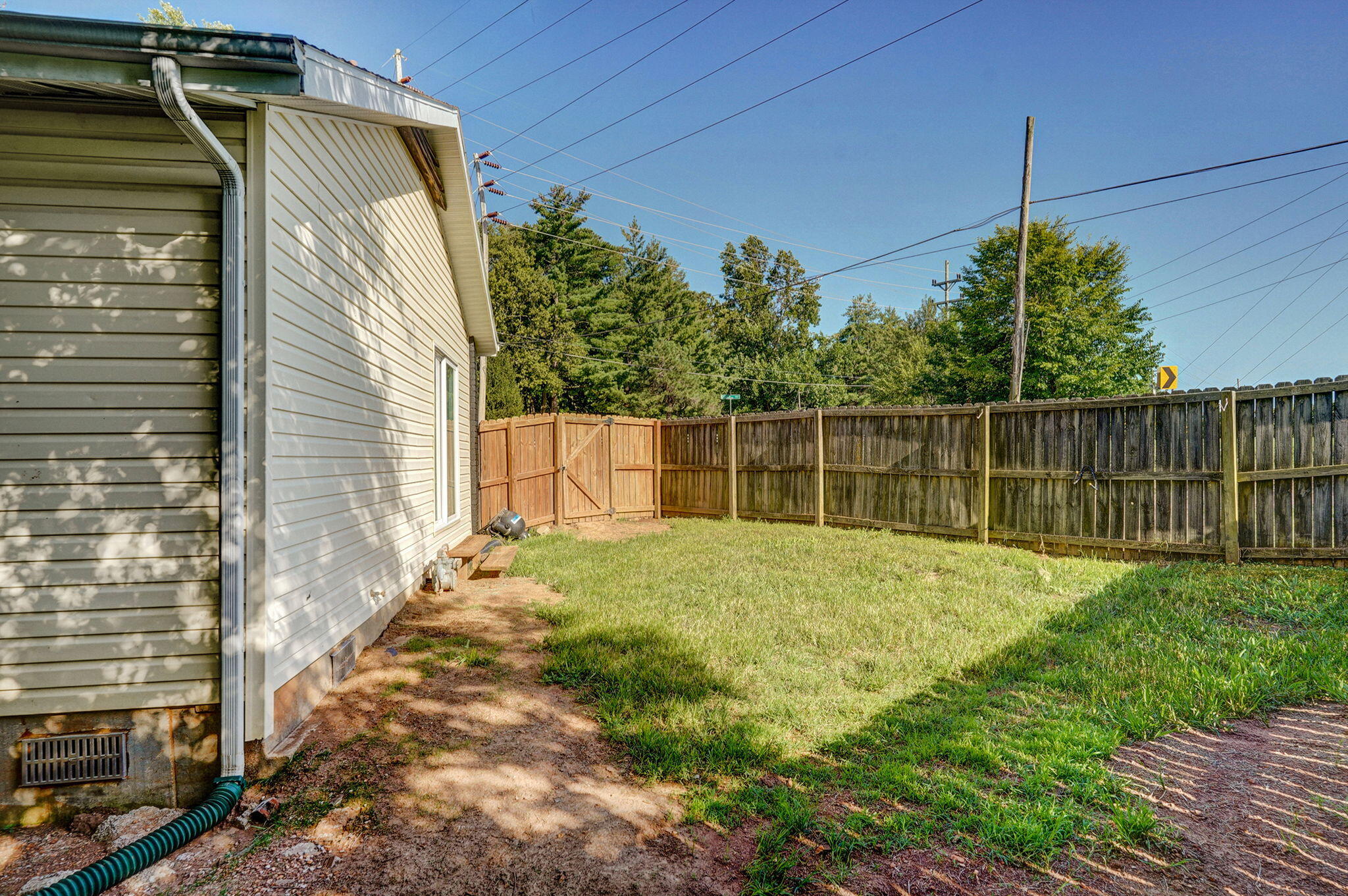 1565 East Briar Street Property Photo 32