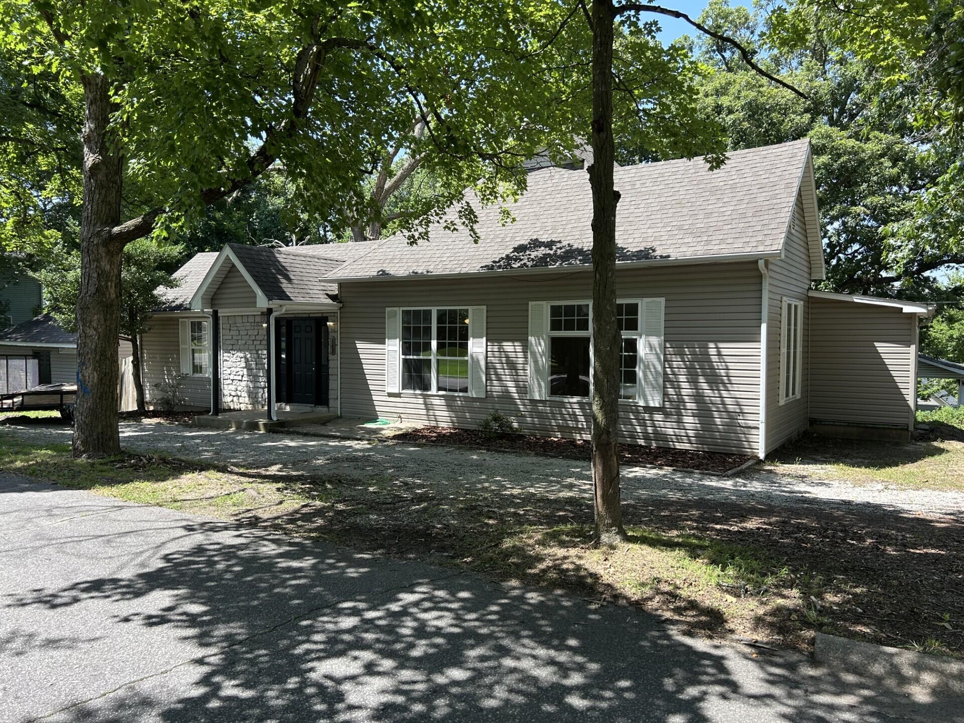 342 South High Street Property Photo 1