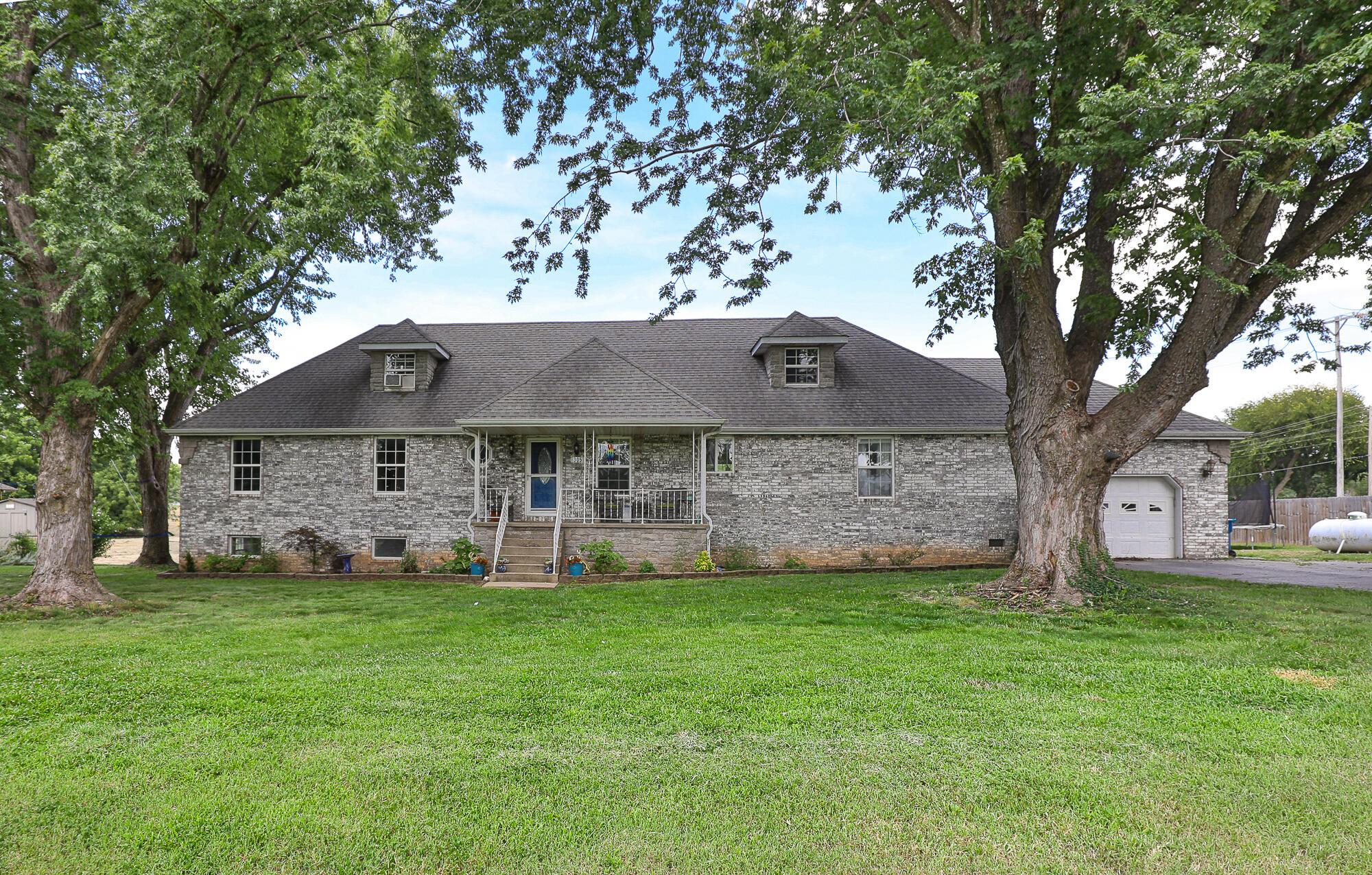 305 Hughes Road Property Photo 1