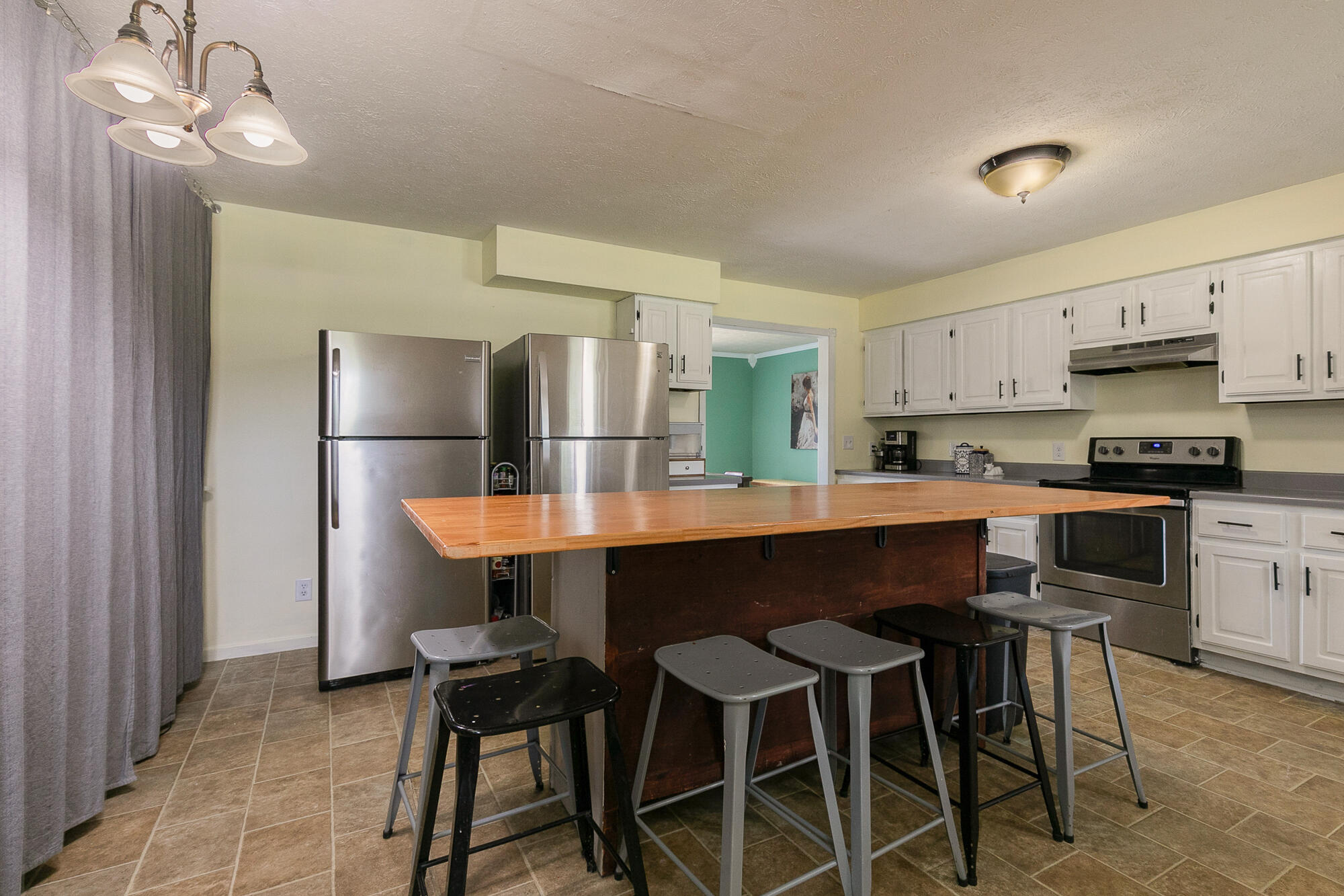 305 Hughes Road Property Photo 12