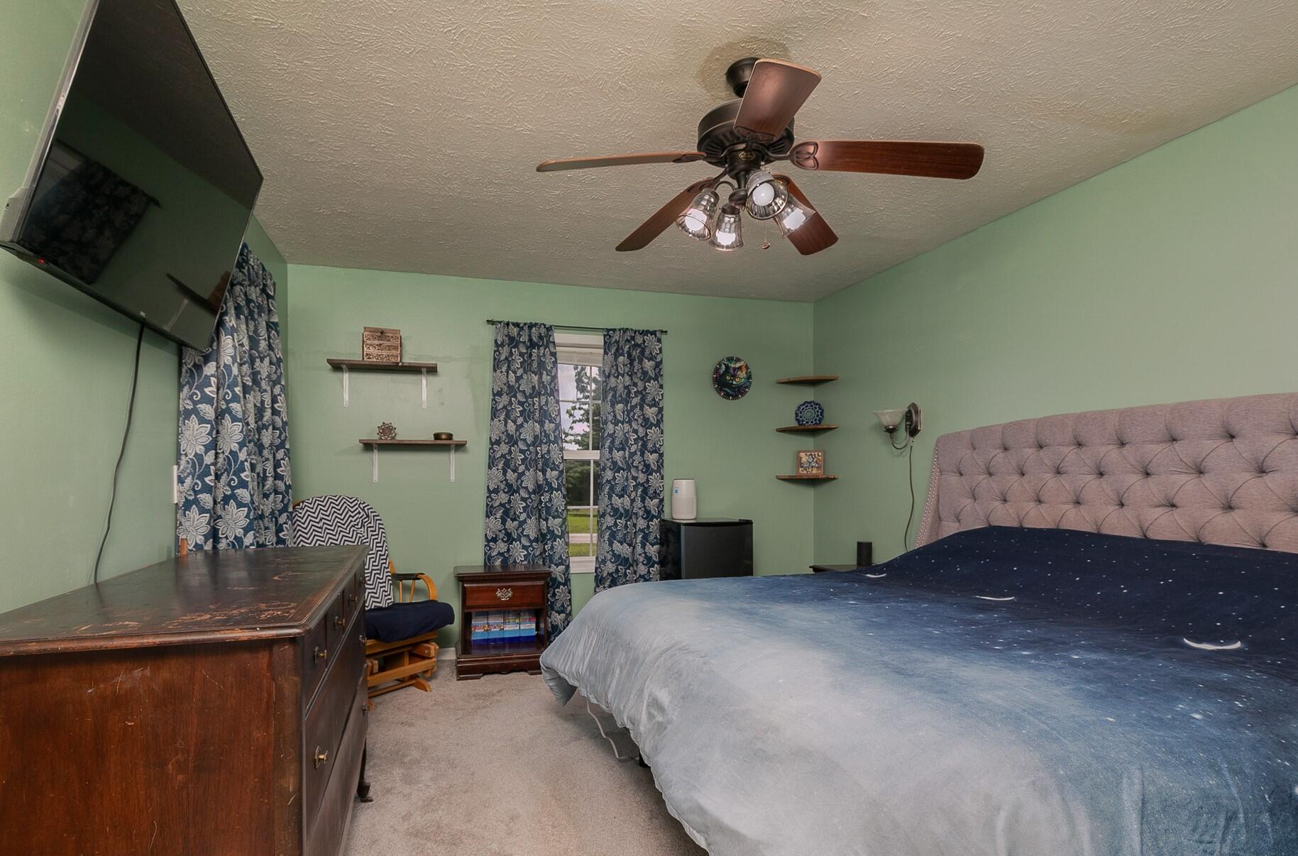 305 Hughes Road Property Photo 16