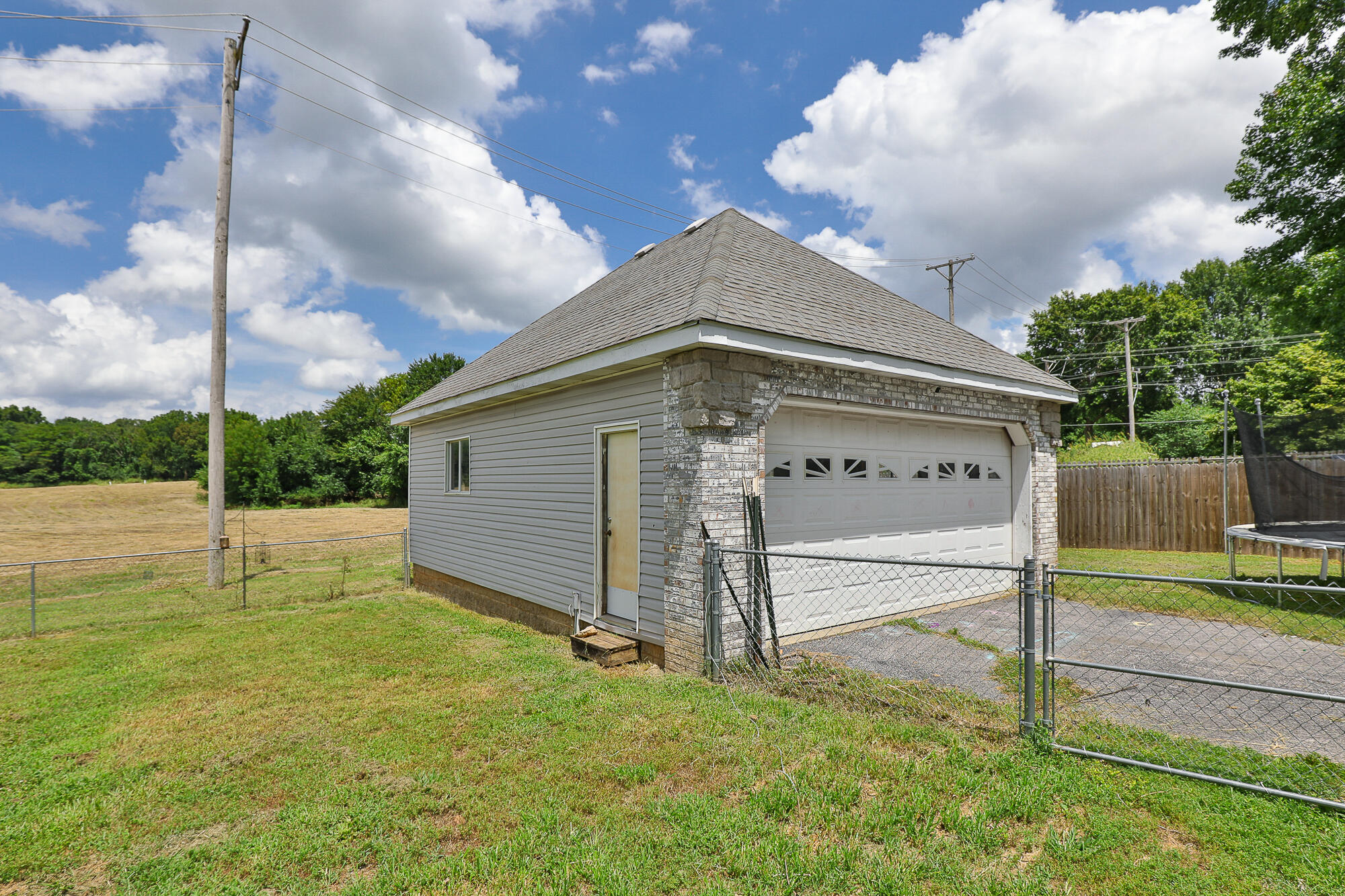 305 Hughes Road Property Photo 40
