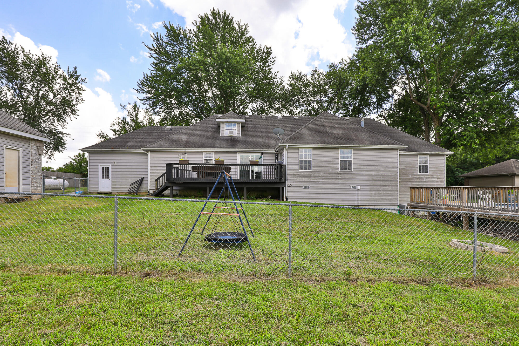 305 Hughes Road Property Photo 41