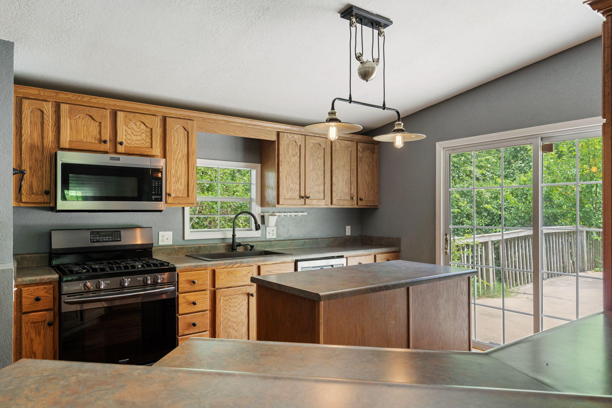 337 Jessi Road Property Photo 13
