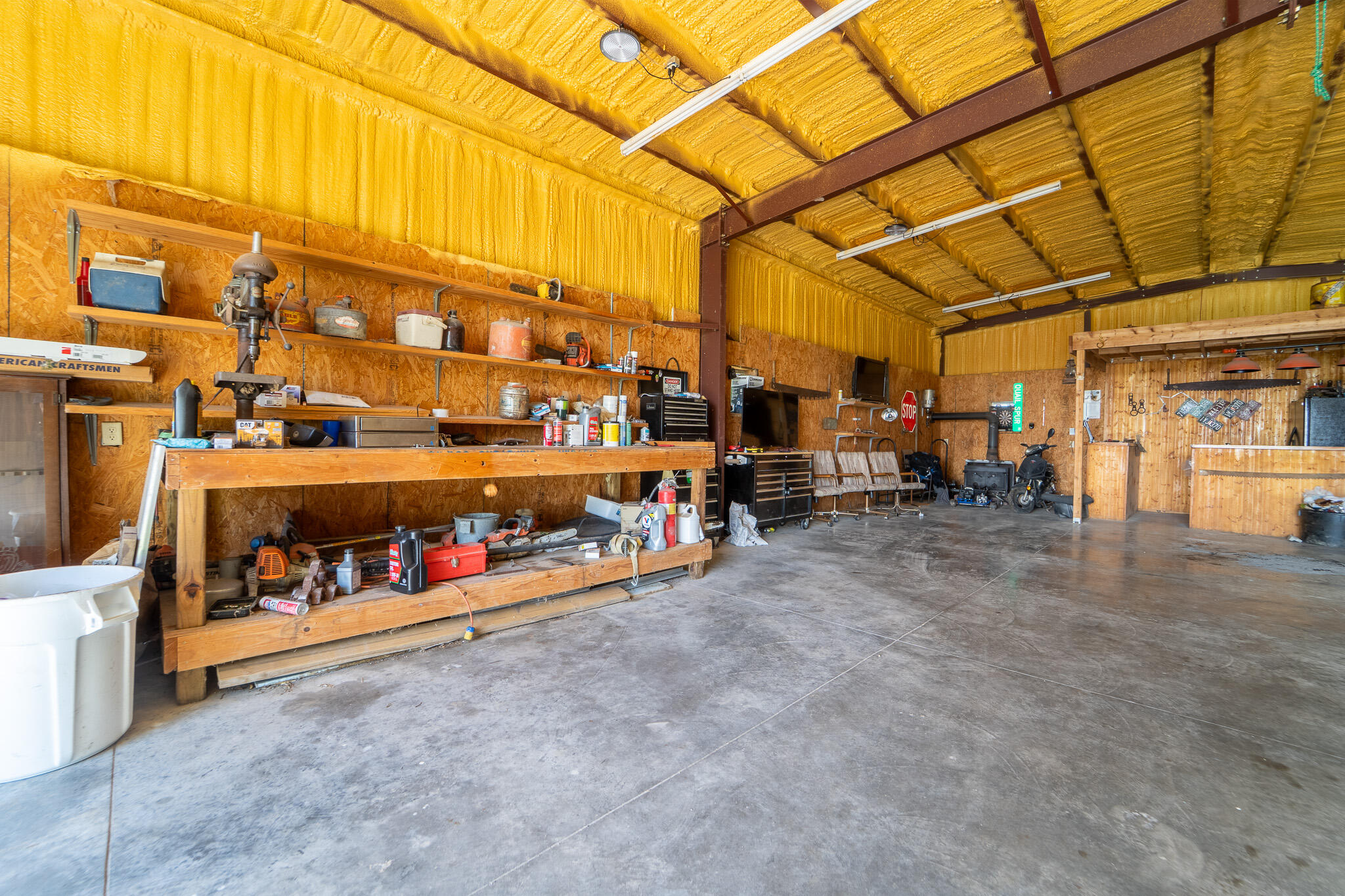 23740 Lawrence 1170 Property Photo 8