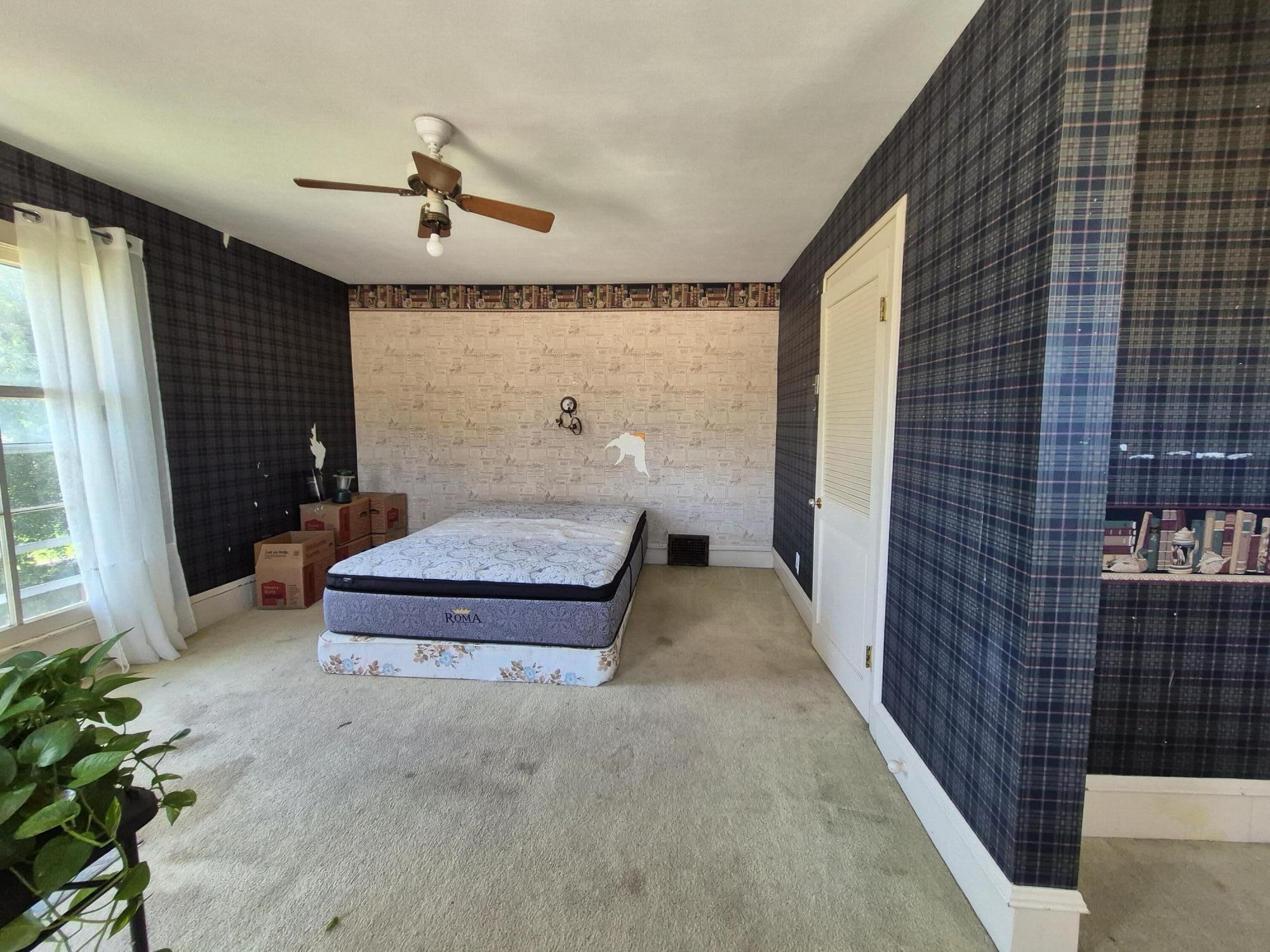 210 North Jefferson Street Property Photo 4