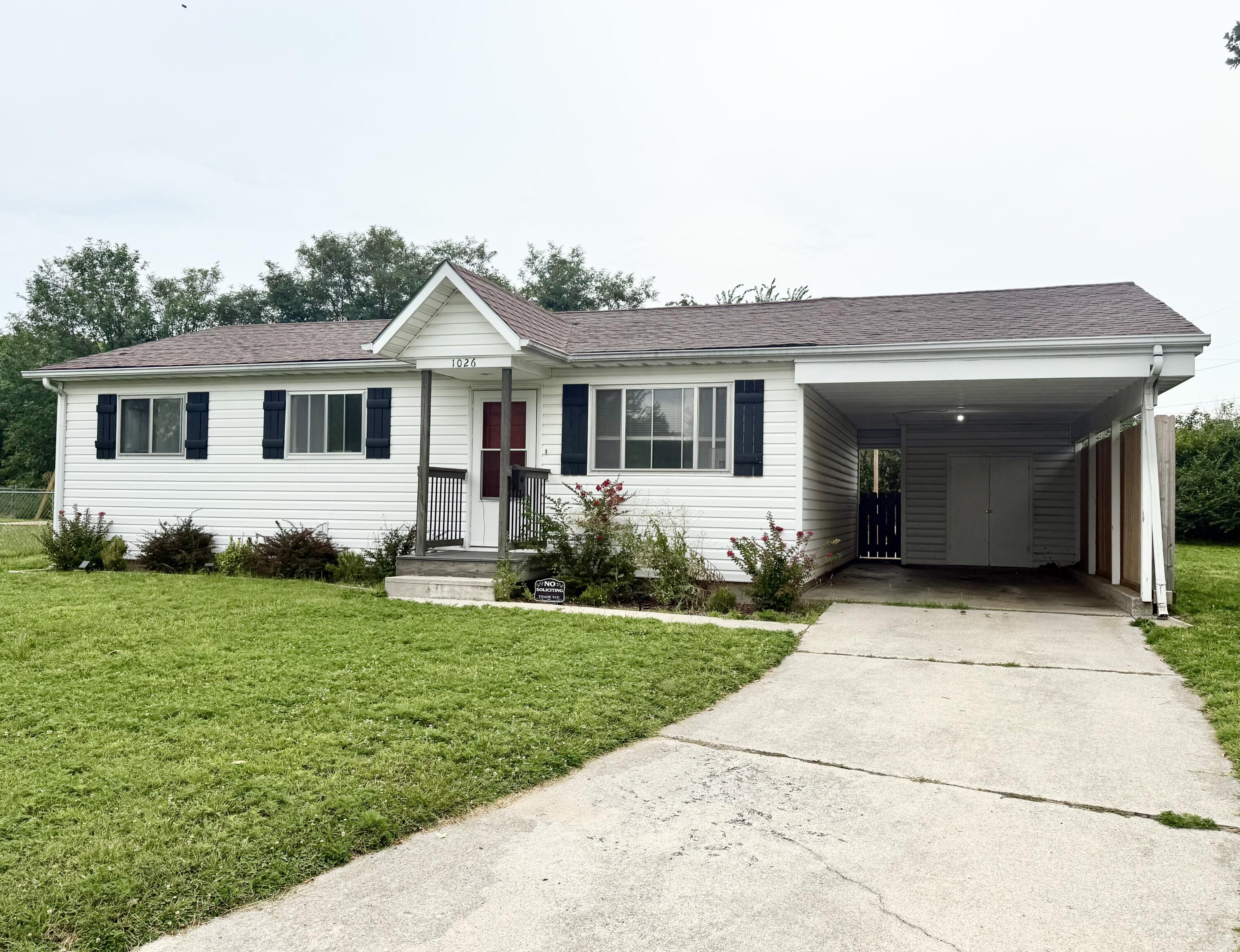 1026 Texas Circle Property Photo 1
