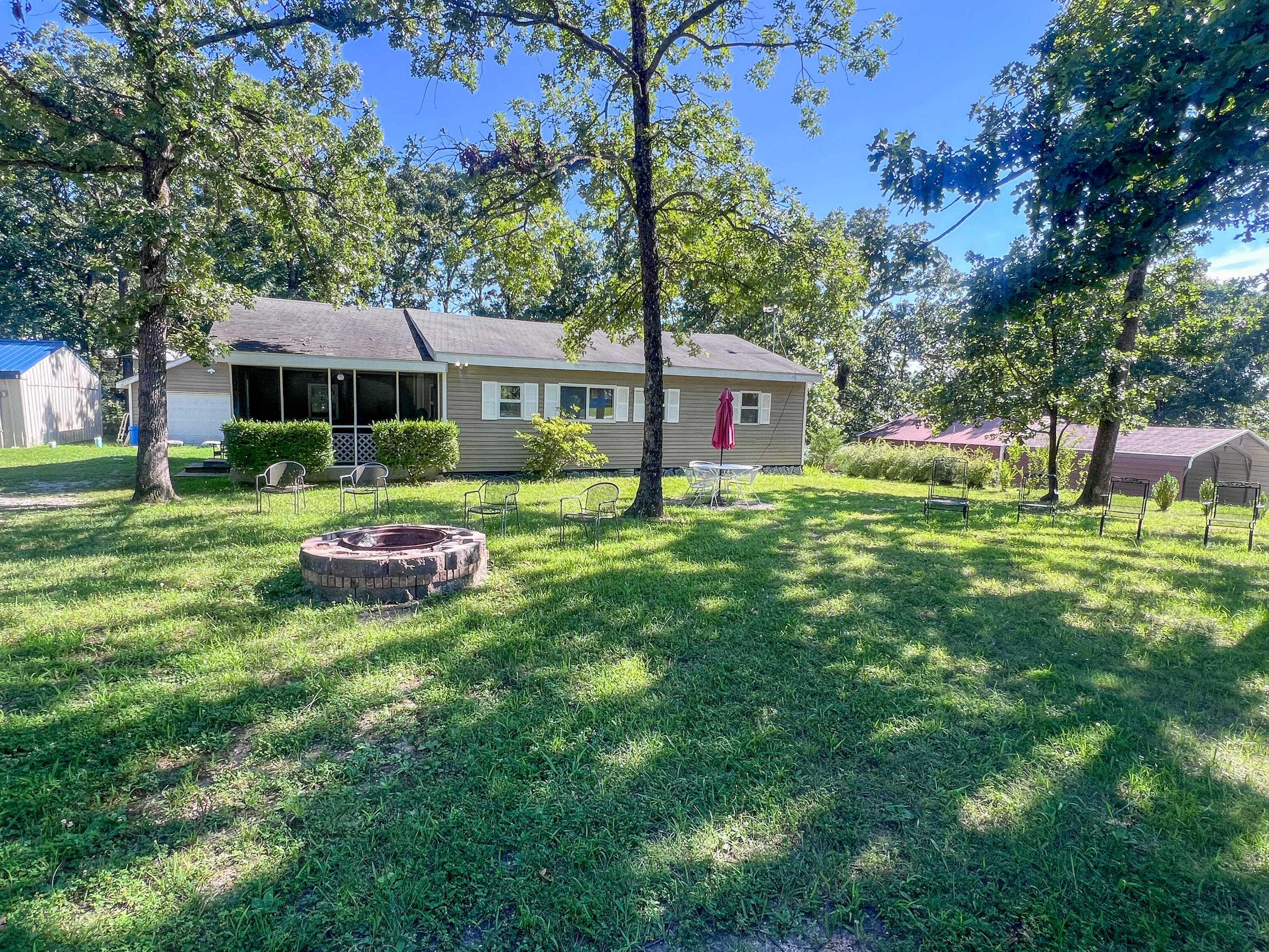 24112 Hickory Property Photo 1