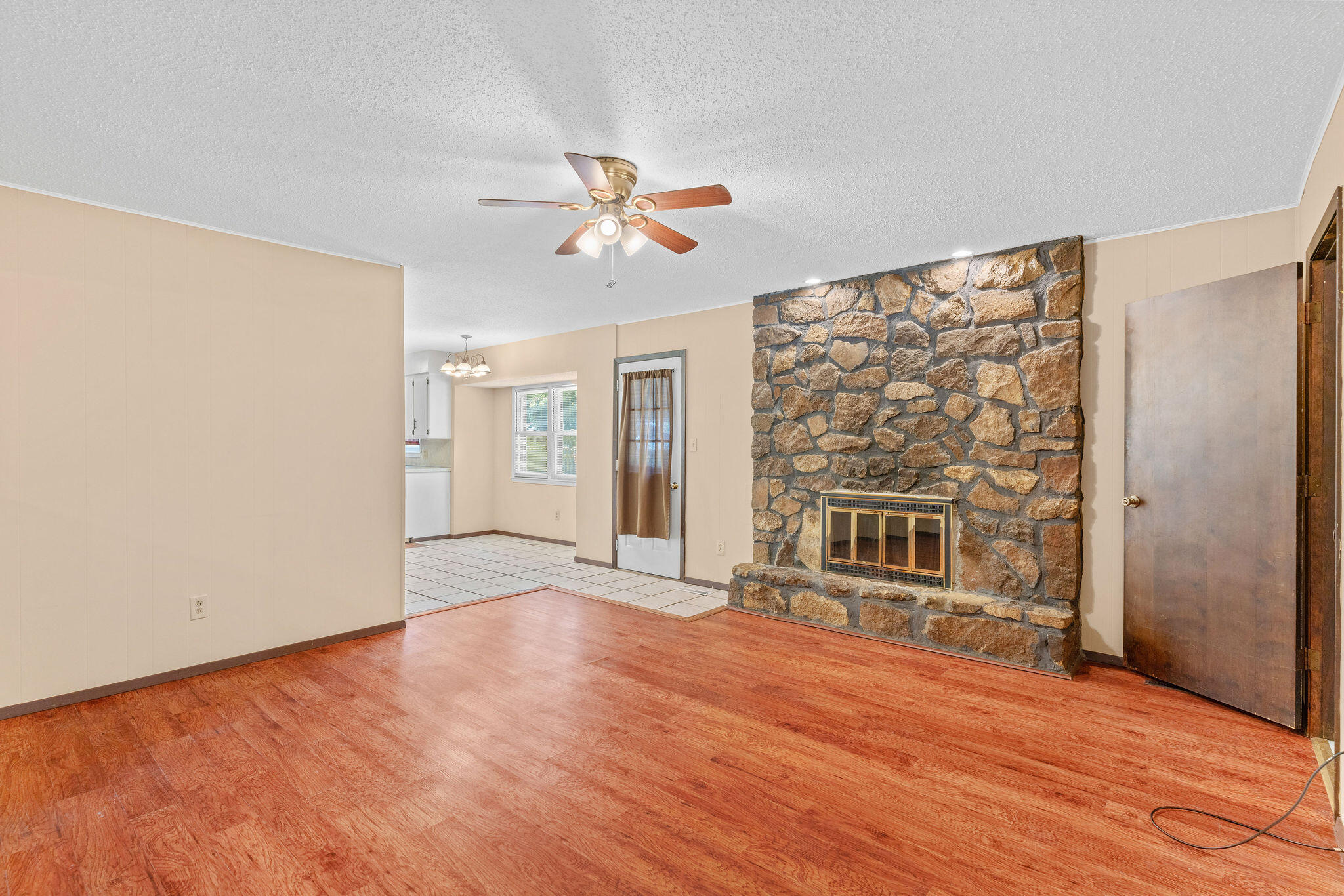 3543 South Nettleton Avenue Property Photo 5