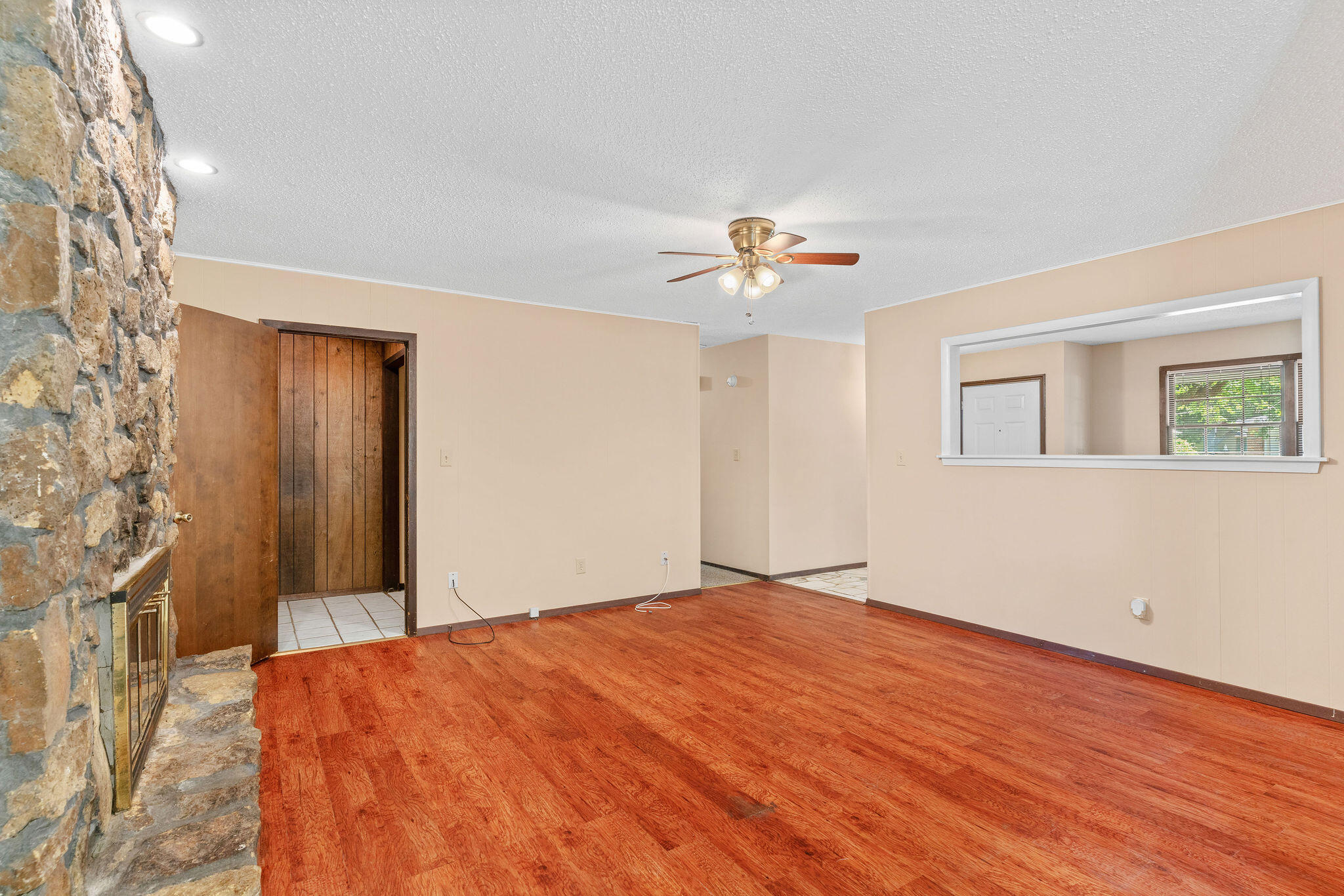 3543 South Nettleton Avenue Property Photo 6