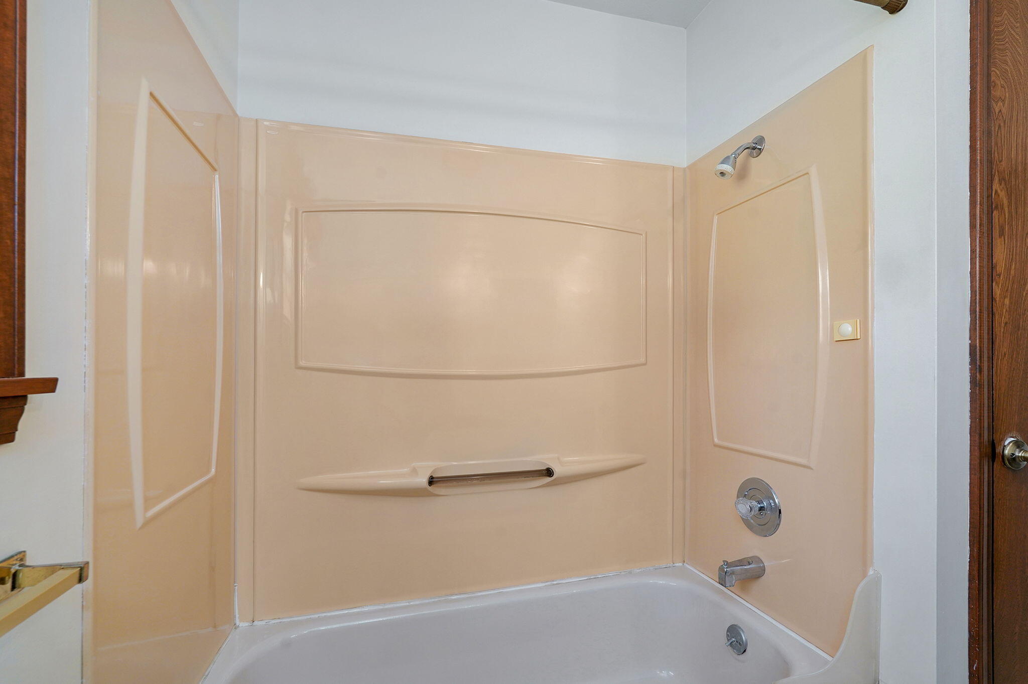 2060 North Marion Avenue Property Photo 19