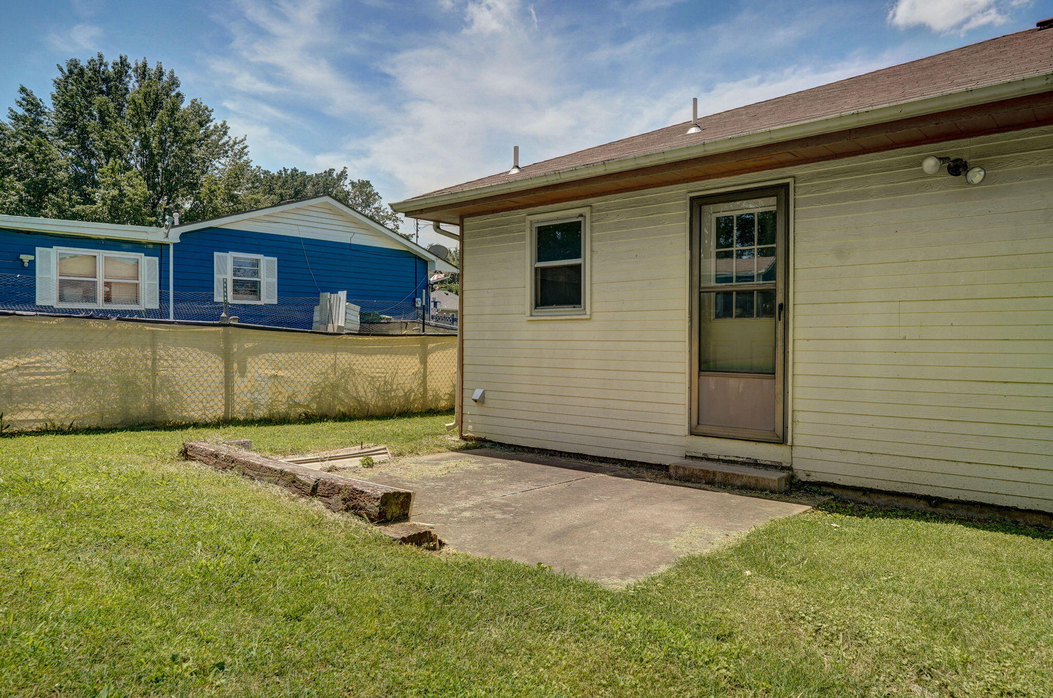 2060 North Marion Avenue Property Photo 20