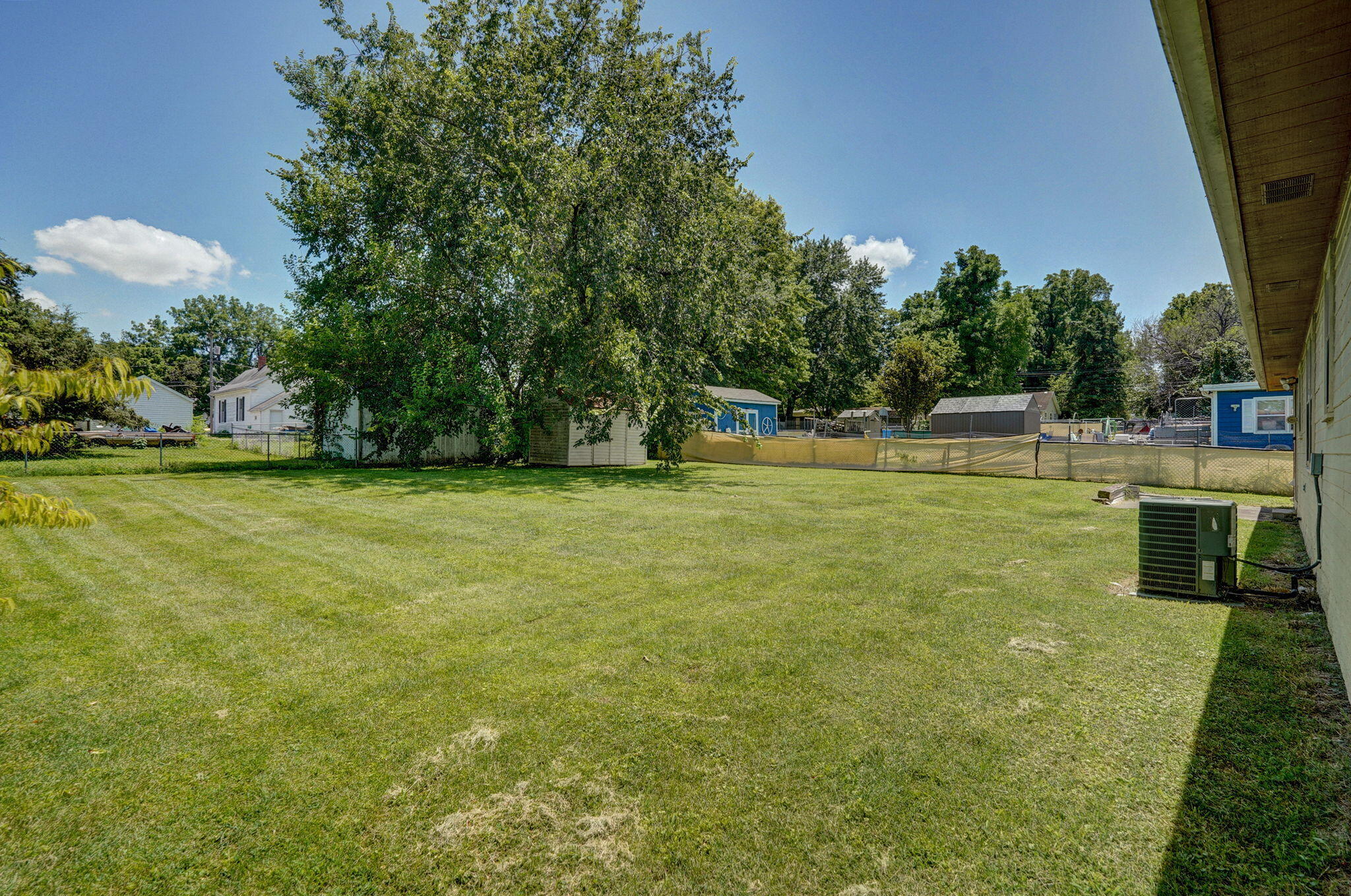 2060 North Marion Avenue Property Photo 25