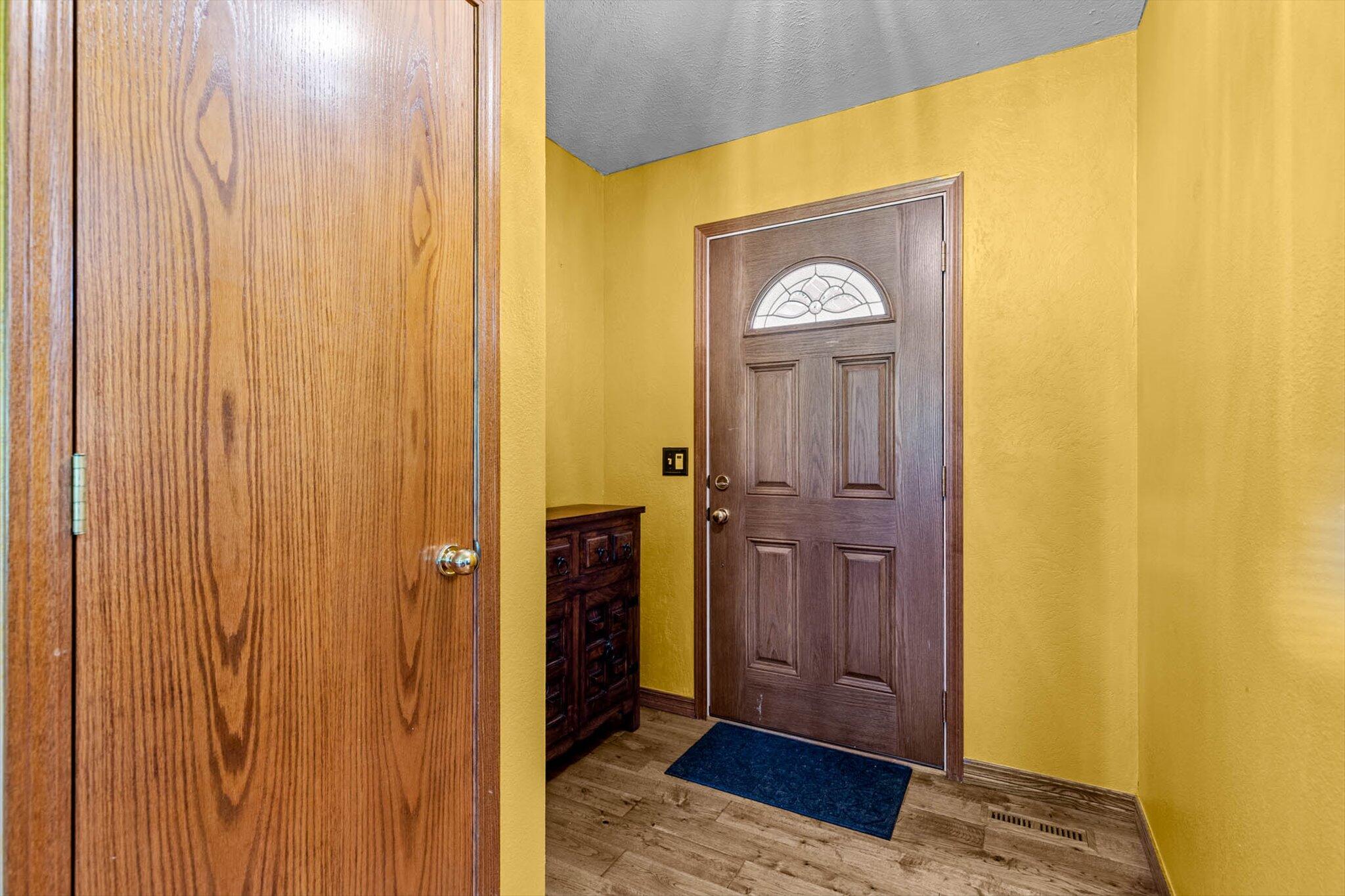 3934 East Linwood Terrace Property Photo 6