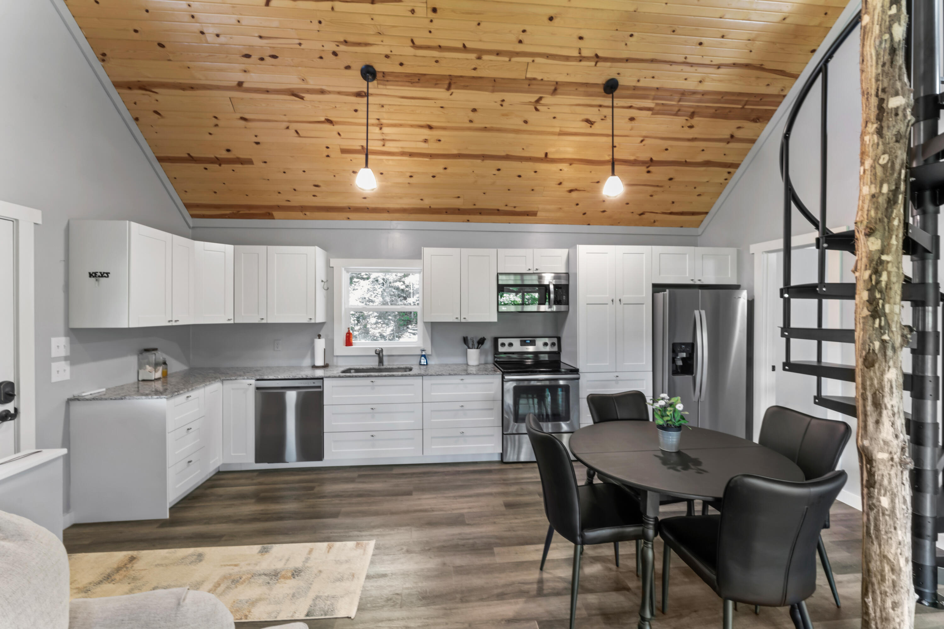 27857 Farm Road 1250 Property Photo 3