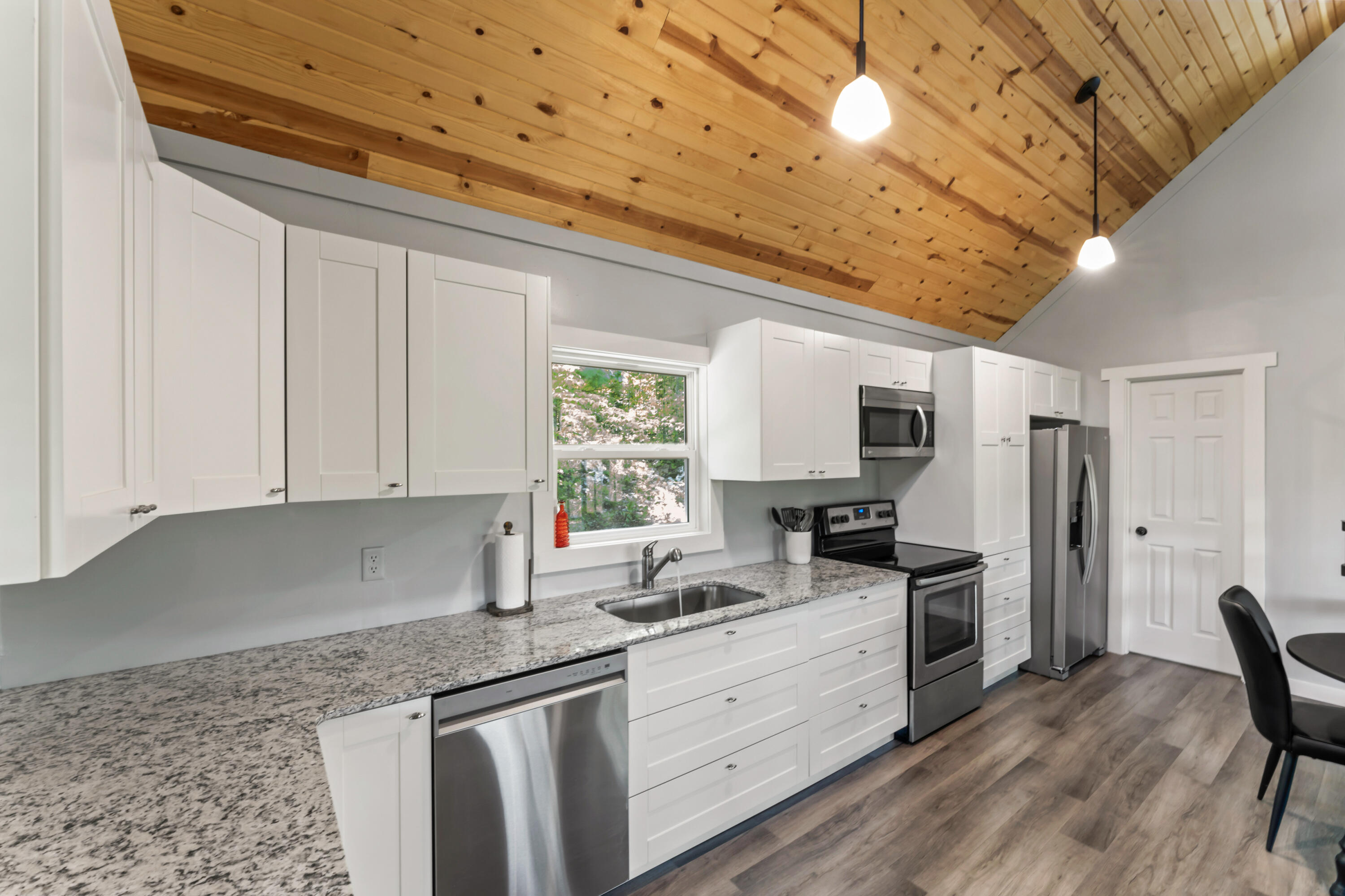 27857 Farm Road 1250 Property Photo 13