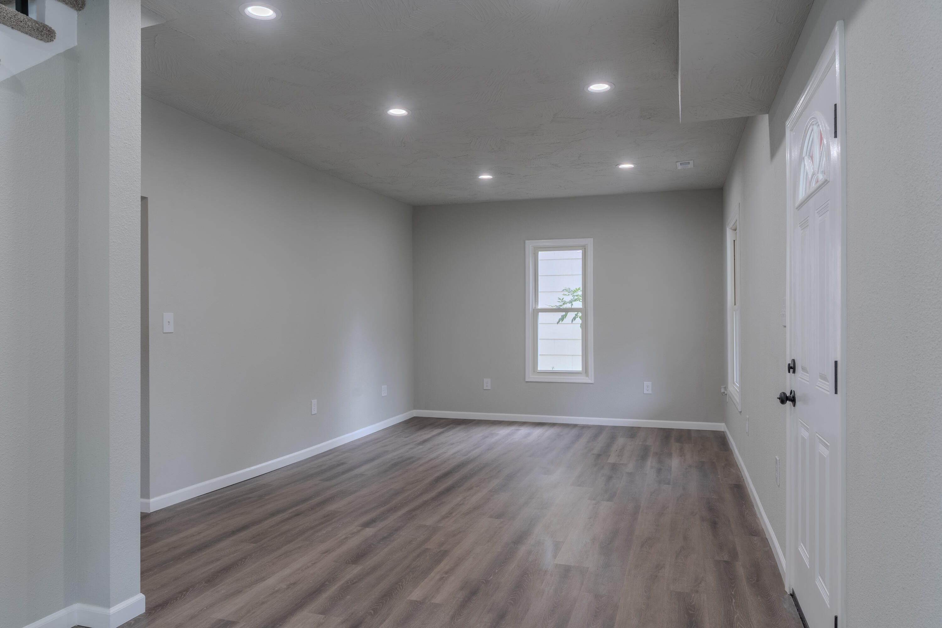 1324 West Brower Street Property Photo 6