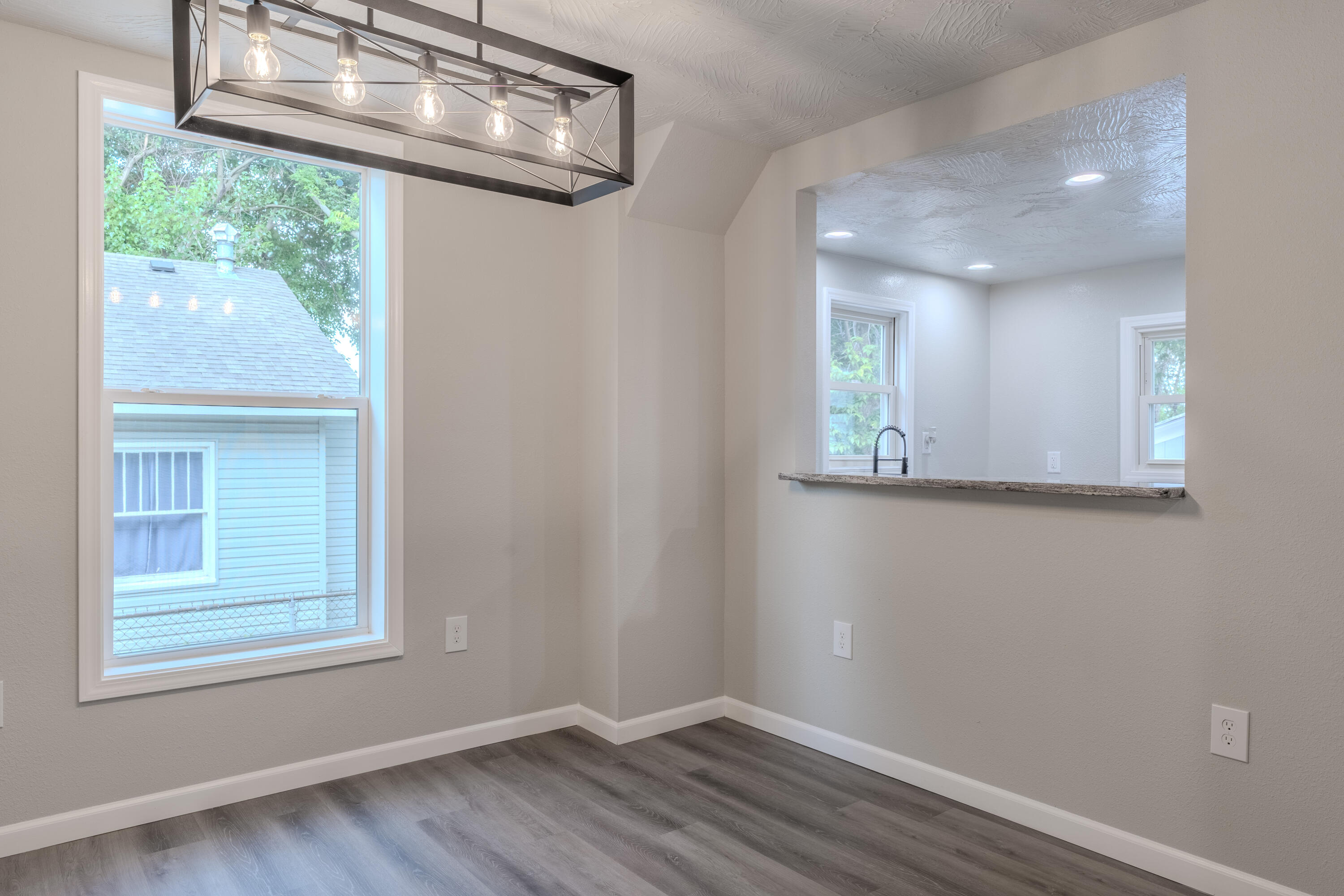 1324 West Brower Street Property Photo 7